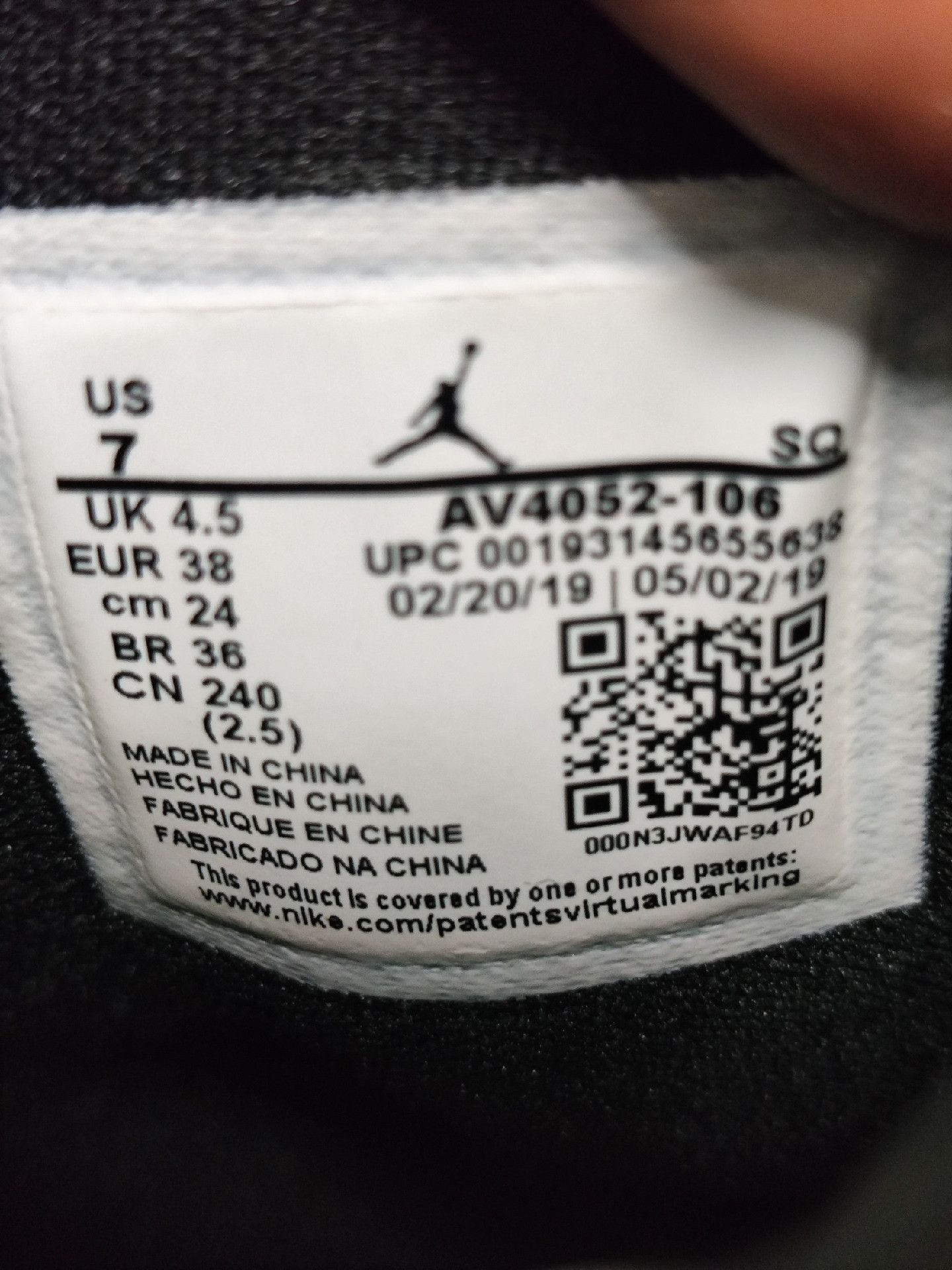 Jordan Brand Jordan Brand Black Lowtop Sneakers us_8 Women Size US 8 / IT 38 - 7 Thumbnail