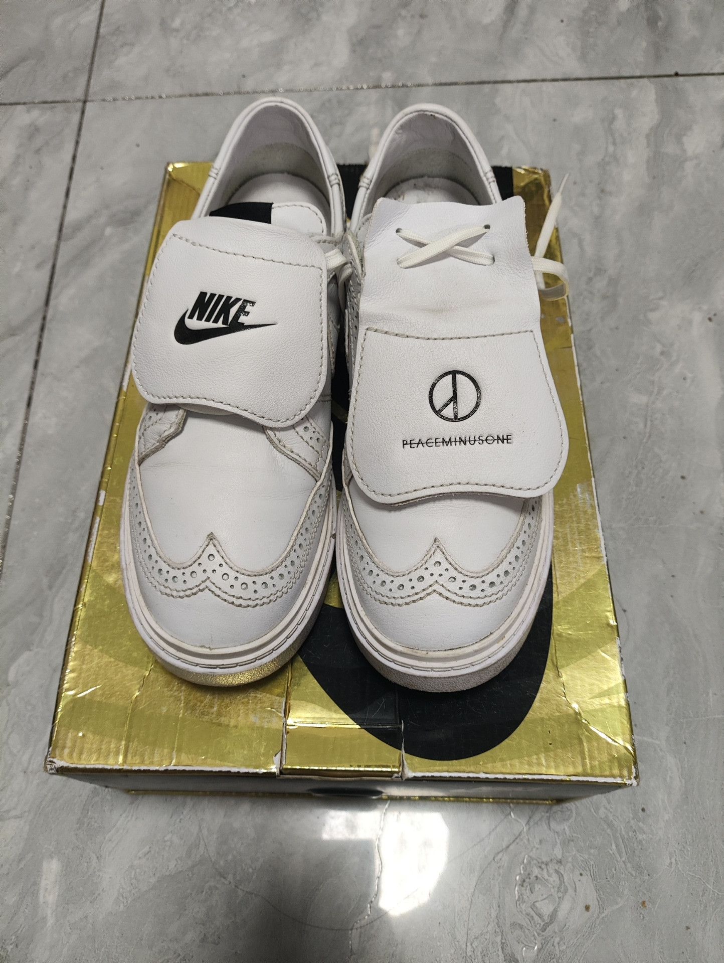 Nike Nike White Lowtop Sneakers 5.5 Men Size US 5.5 / EU 38 - 3 Thumbnail