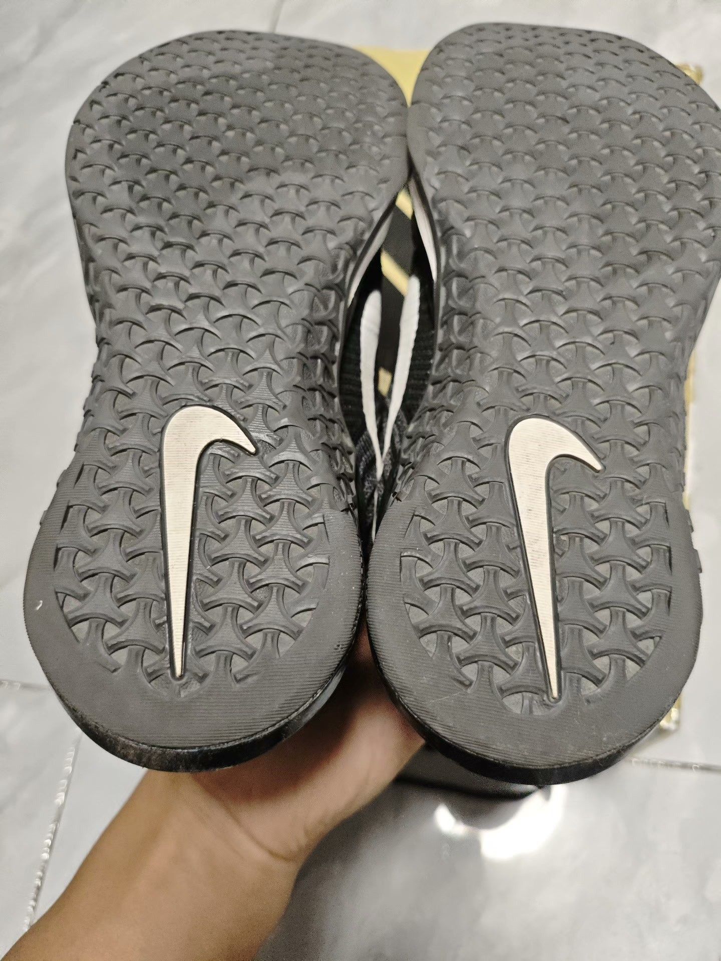 Nike Nike Black Lowtop Sneakers us_6-5 Women Size US 6.5 / IT 36.5 - 6 Thumbnail