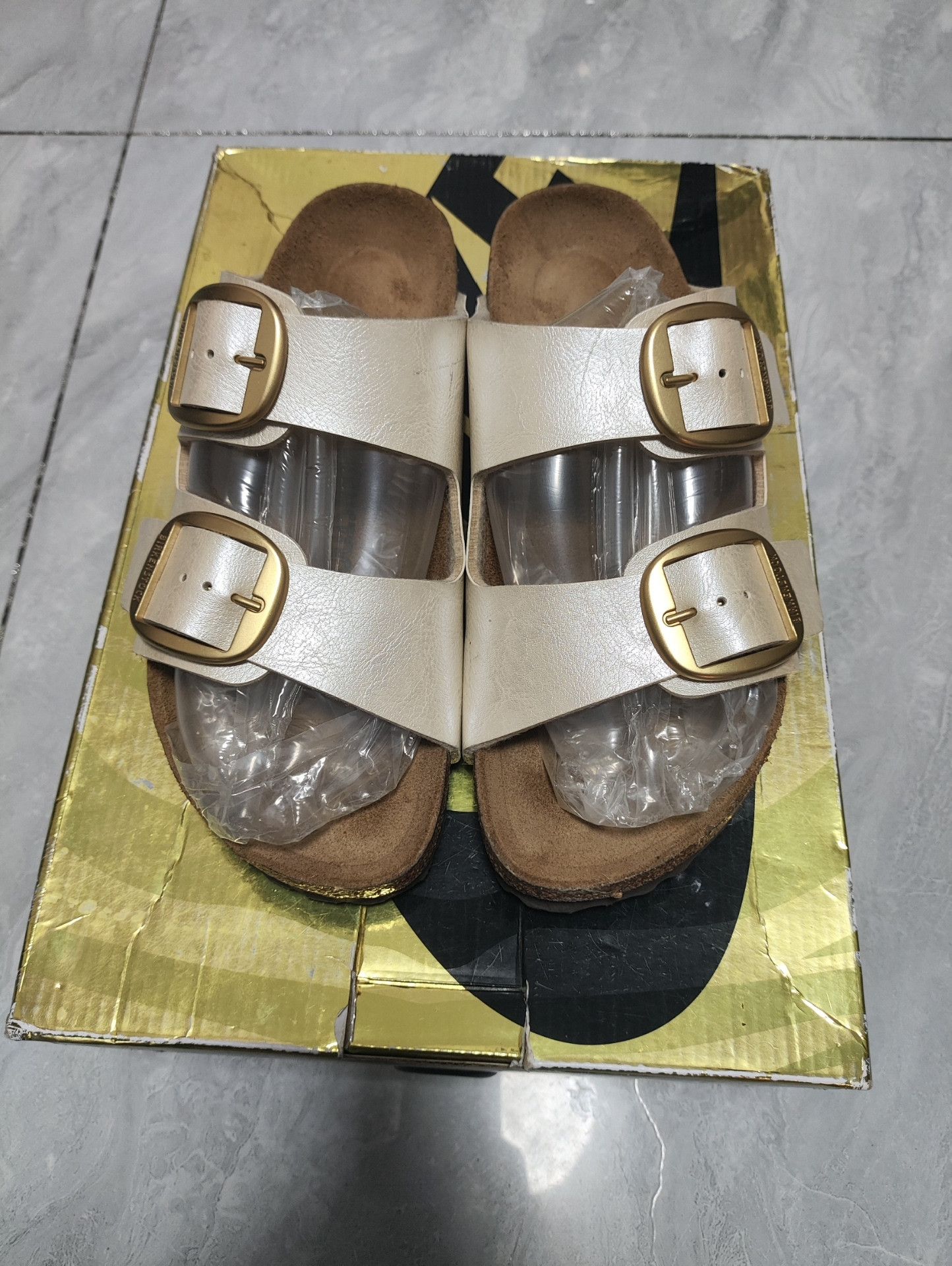 Birkenstock Birkenstock White Sandals us_9 Women Size US 9 / IT 39 - 2 Thumbnail