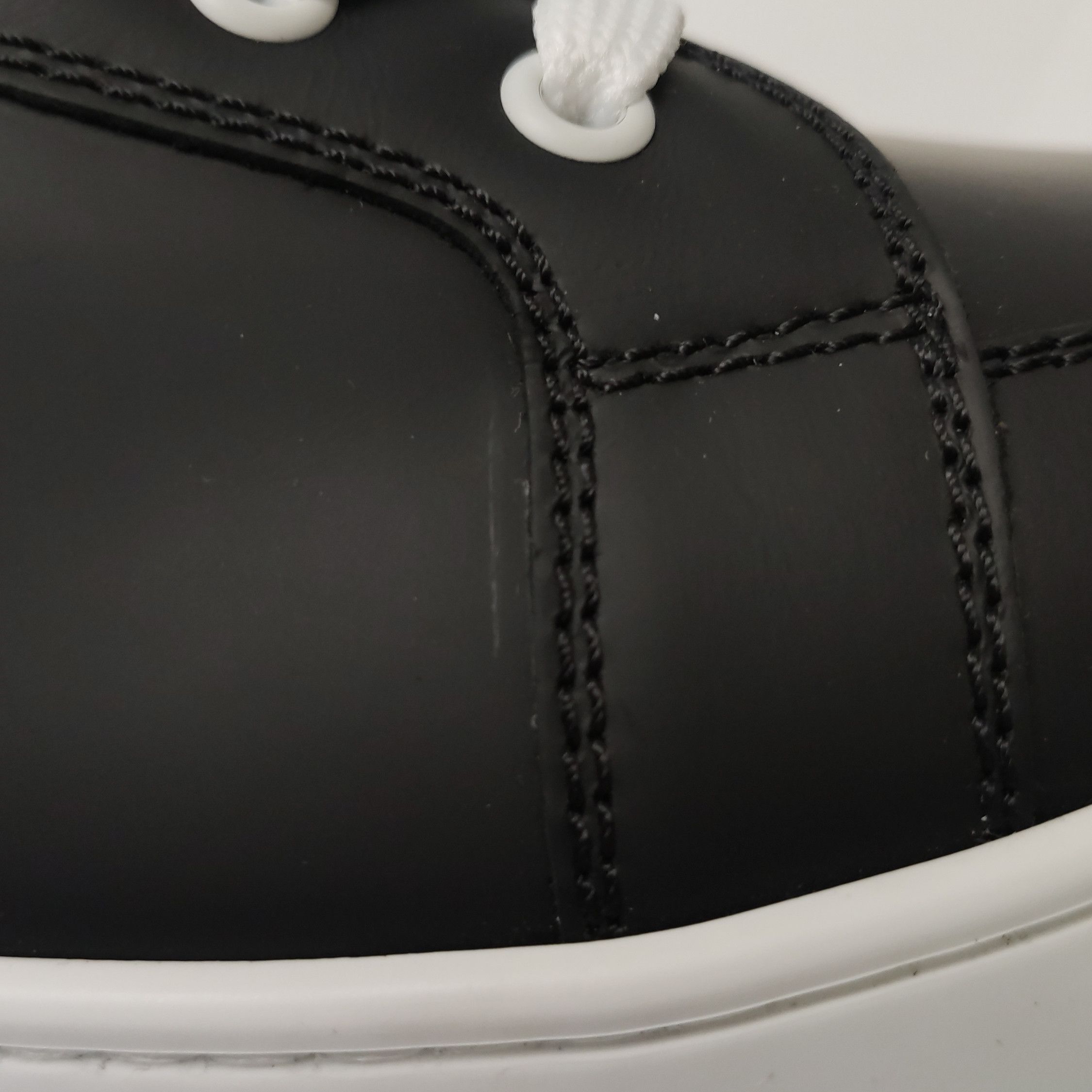 Christian Louboutin Christian Louboutin Black Leather Hi-Top Sneakers 43 Size US 10 / EU 43 - 11 Thumbnail