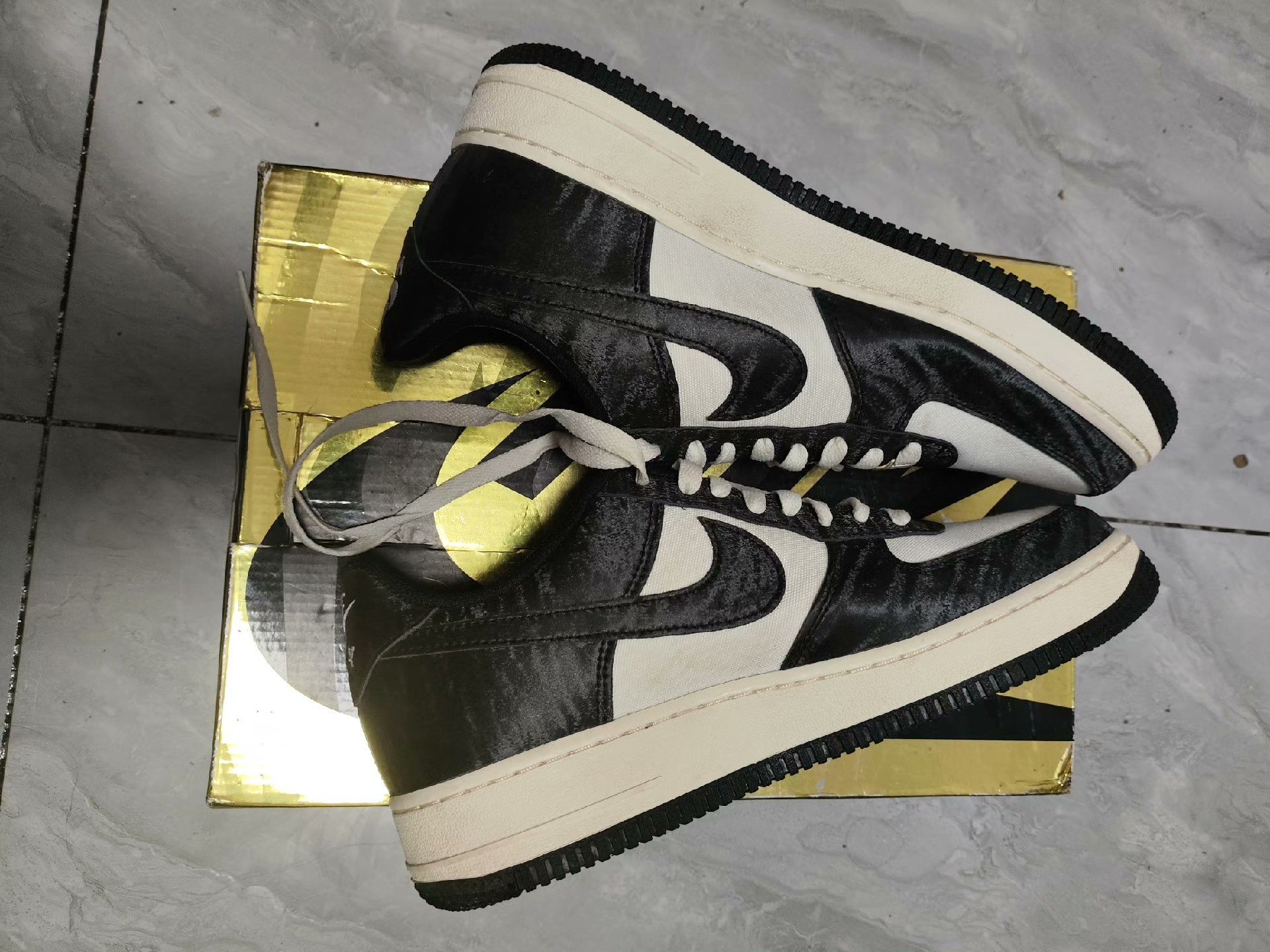Nike Nike Black Lowtop Sneakers 9 Men Size US 9 / EU 42 - 4 Thumbnail