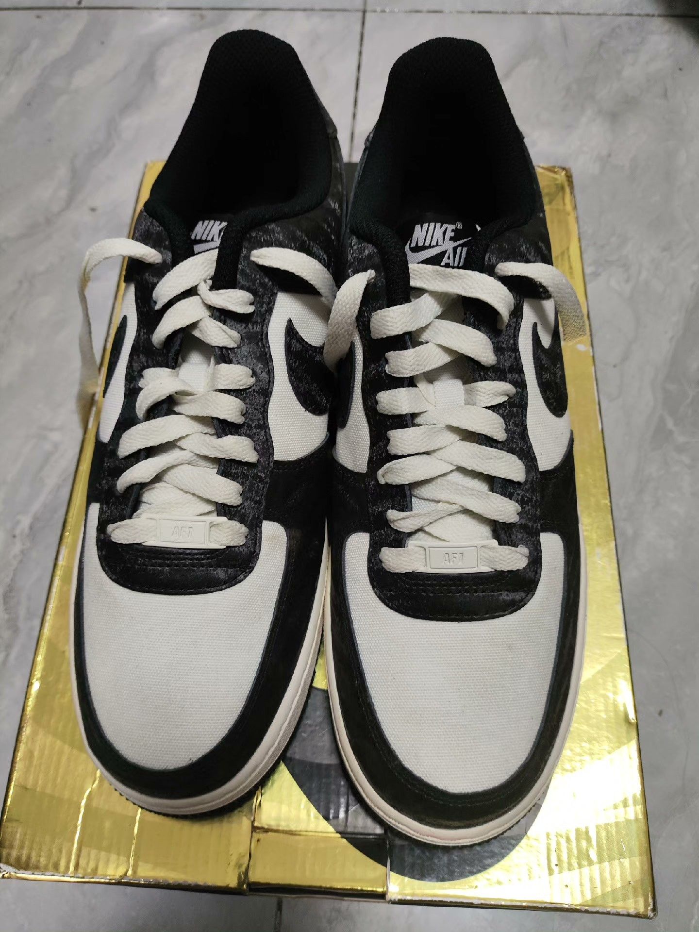Nike Nike Black Lowtop Sneakers 9 Men Size US 9 / EU 42 - 2 Thumbnail