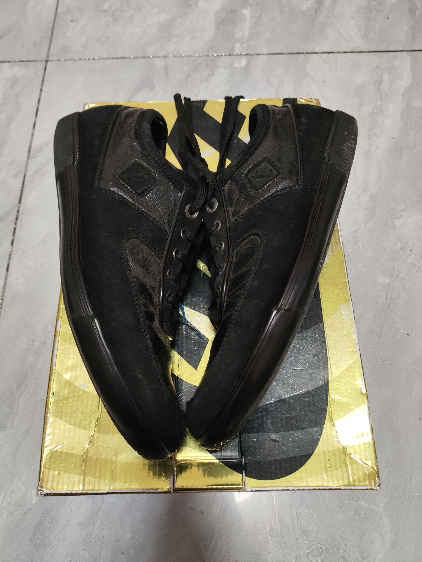 Oni Oni Casual Black Lowtop Sneakers 10.5 Men Size US 10.5 / EU 43-44 - 4 Thumbnail
