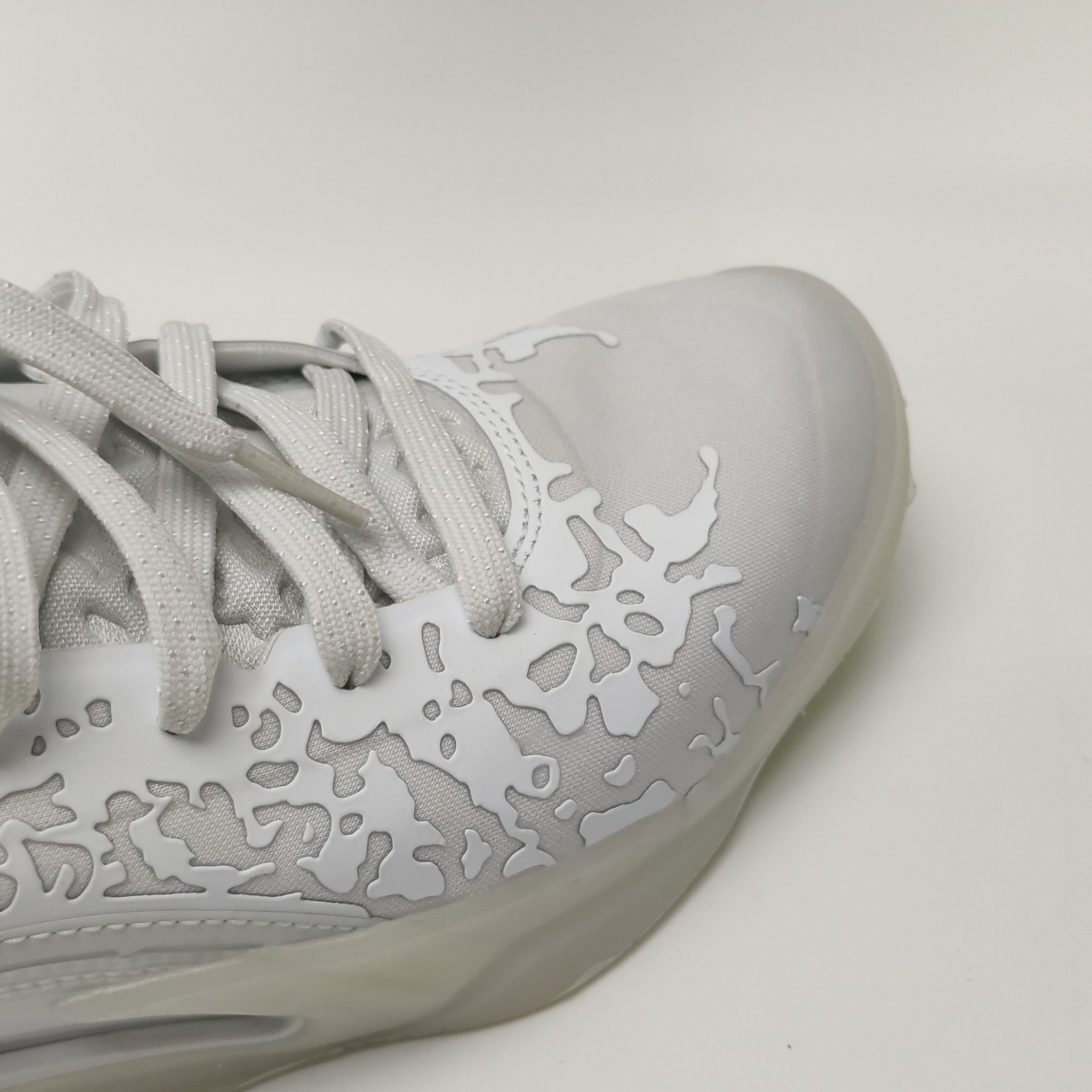 Nike Jordan Zion 3 White Sneakers EU 42.5 Size US 9 / EU 42 - 10 Thumbnail