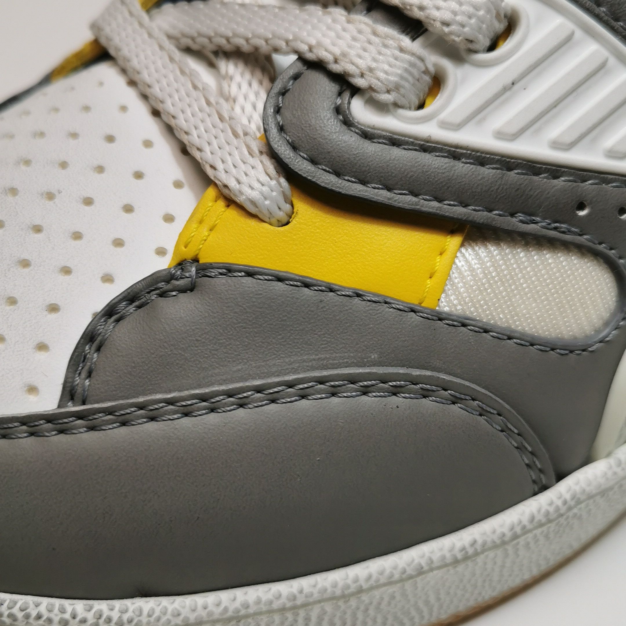 Gucci Gucci Basket Multi-Color Low-Top Sneakers US 7 Size US 7 / EU 40 - 8 Thumbnail
