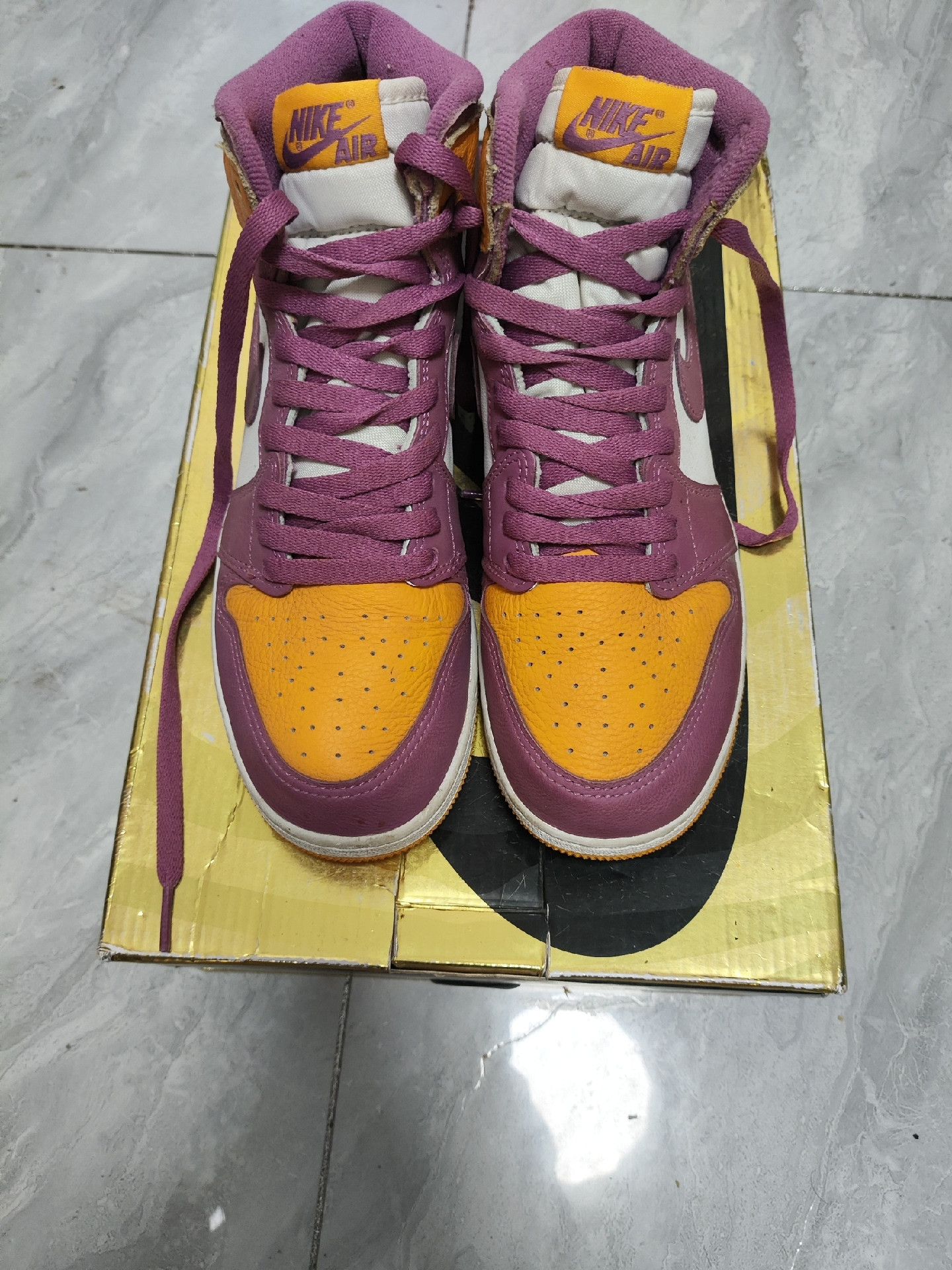 Jordan Brand Jordan Brand AIR JORDAN Purple Lowtop Sneakers 5.5 Men Size US 5.5 / EU 38 - 2 Thumbnail