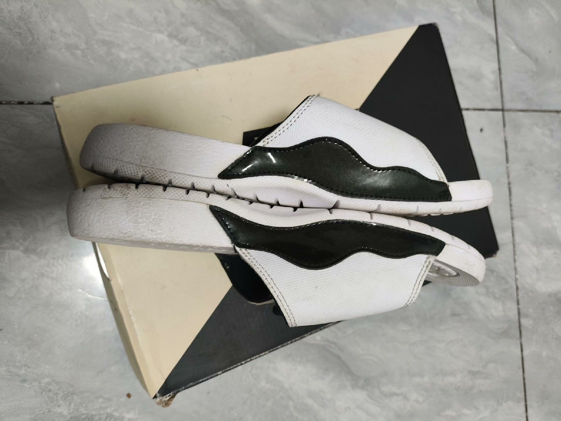 Jordan Brand Jordan Brand Lowtop Sneakers 5.5 Men Size US 5.5 / EU 38 - 5 Thumbnail