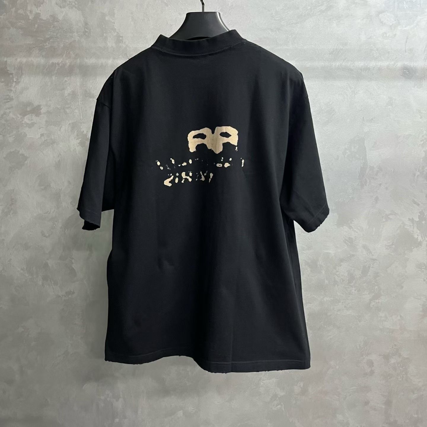 Balenciaga Balenciaga Printed Black T-Shirt s Men Size US S / EU 44-46 / 1 - 2 Thumbnail