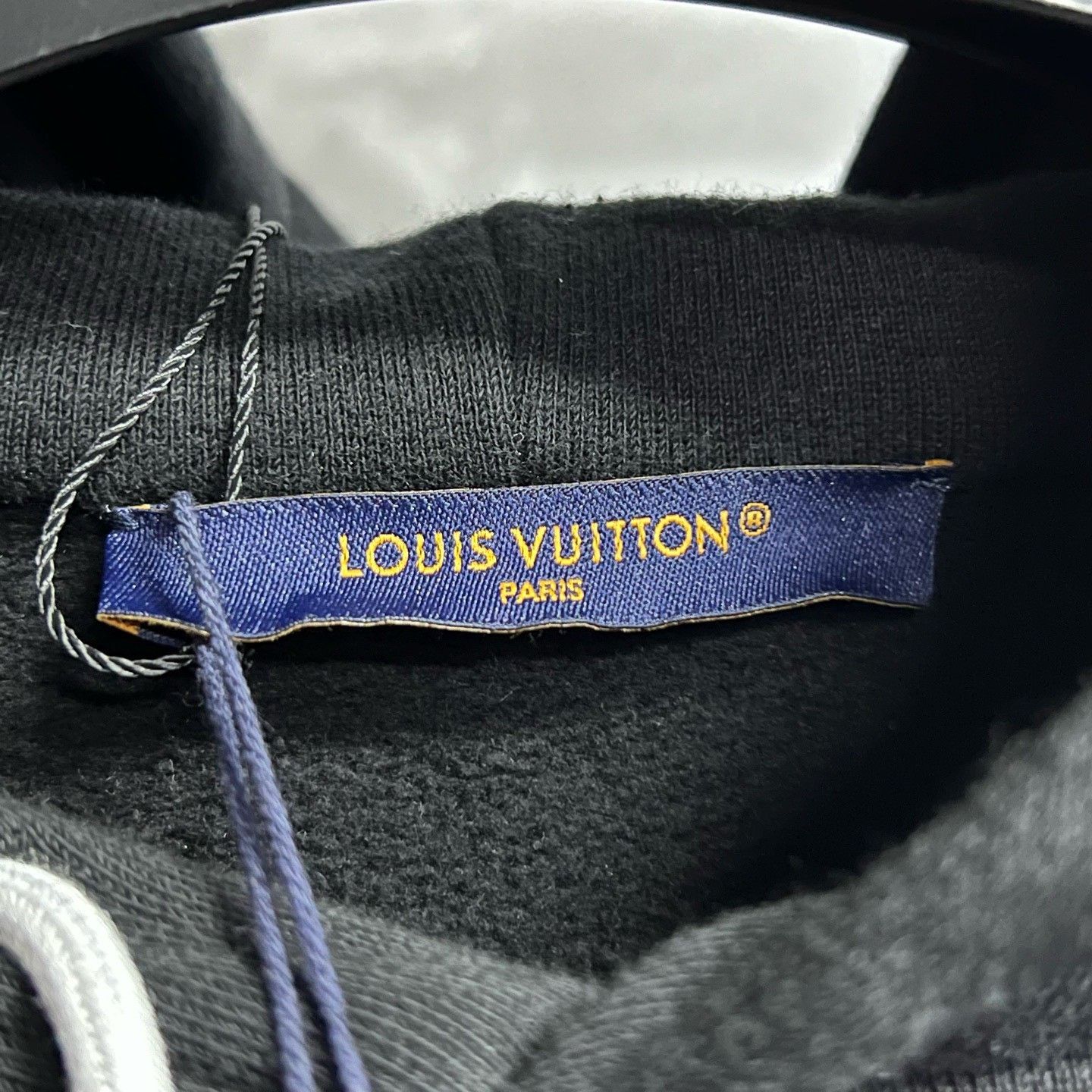 Louis Vuitton Louis Vuitton Retro Printed Black Hoodie s Men Size US S / EU 44-46 / 1 - 2 Thumbnail