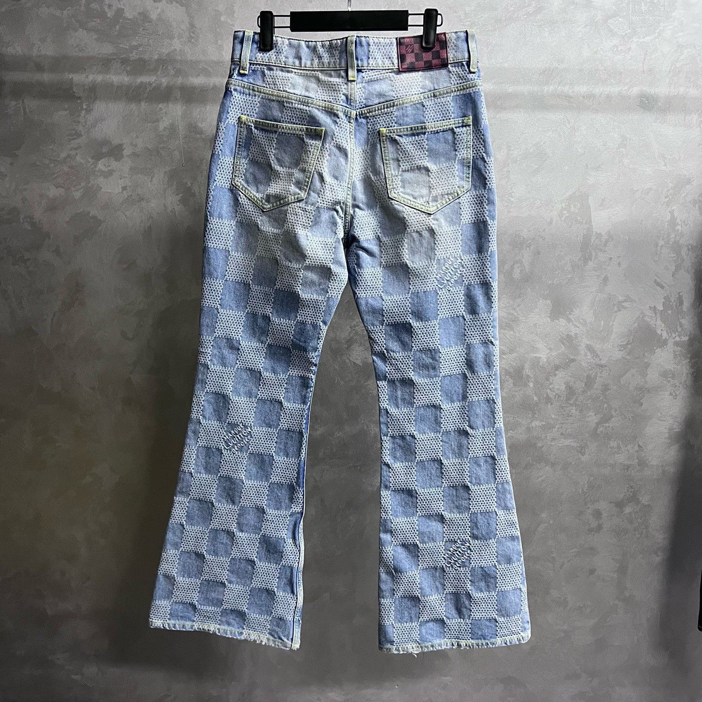 Louis Vuitton Louis Vuitton Printed Plaid Blue Denim Jeans 32 Men Size US 32 / EU 48 - 5 Thumbnail