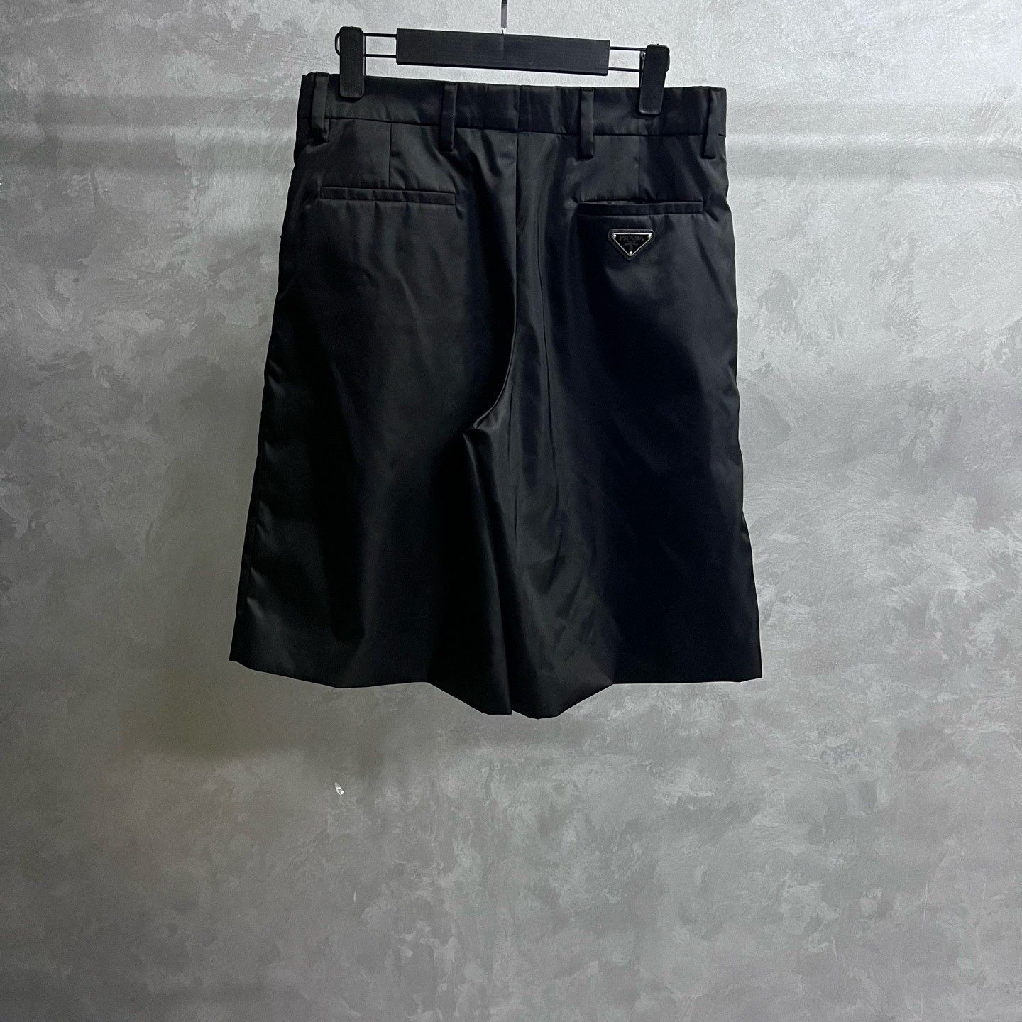 Prada Prada Casual Black Pants us_2 Women Size 26" / US 2 / IT 38 - 5 Thumbnail
