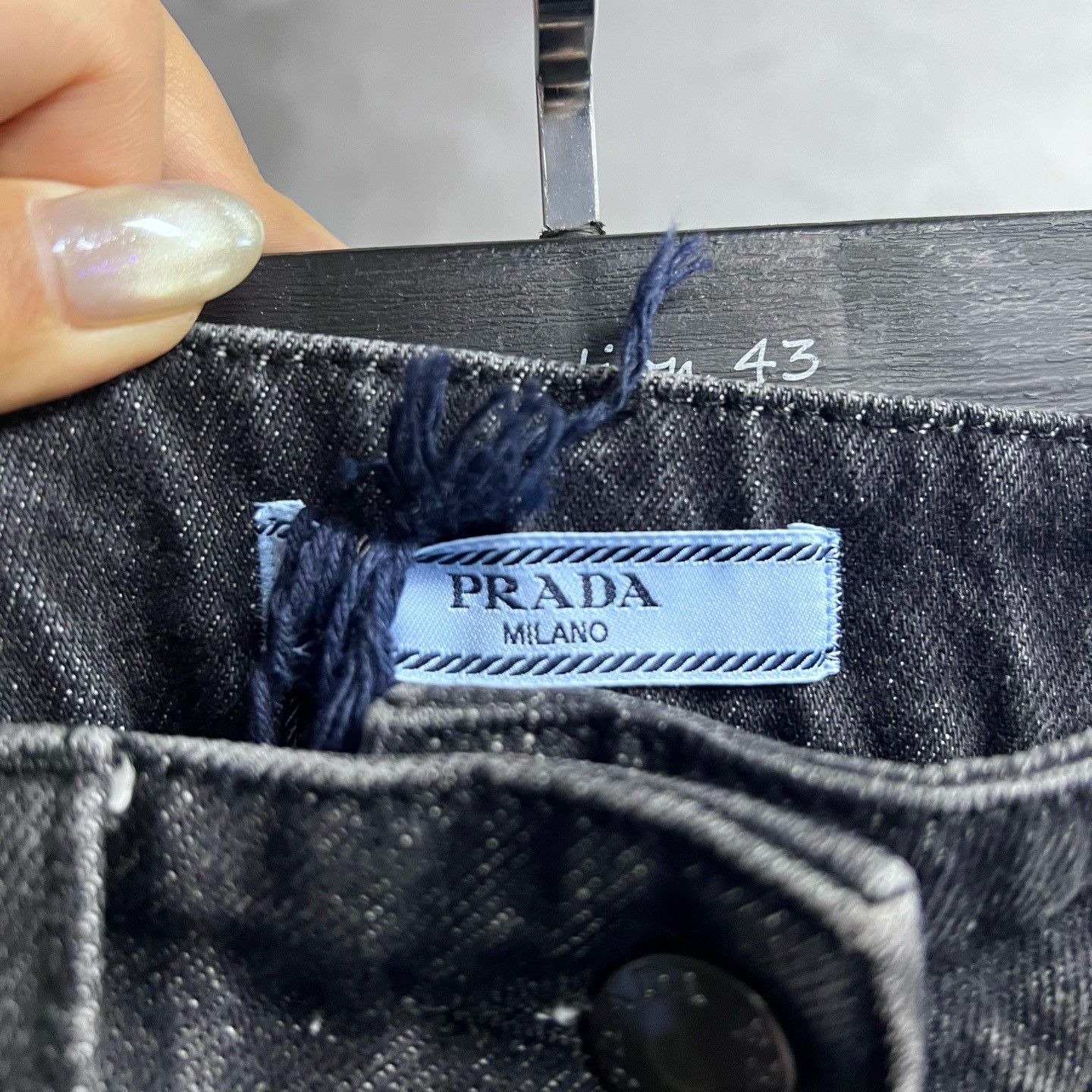 Prada Prada Casual Black Pants us_2 Women Size 26" / US 2 / IT 38 - 2 Thumbnail