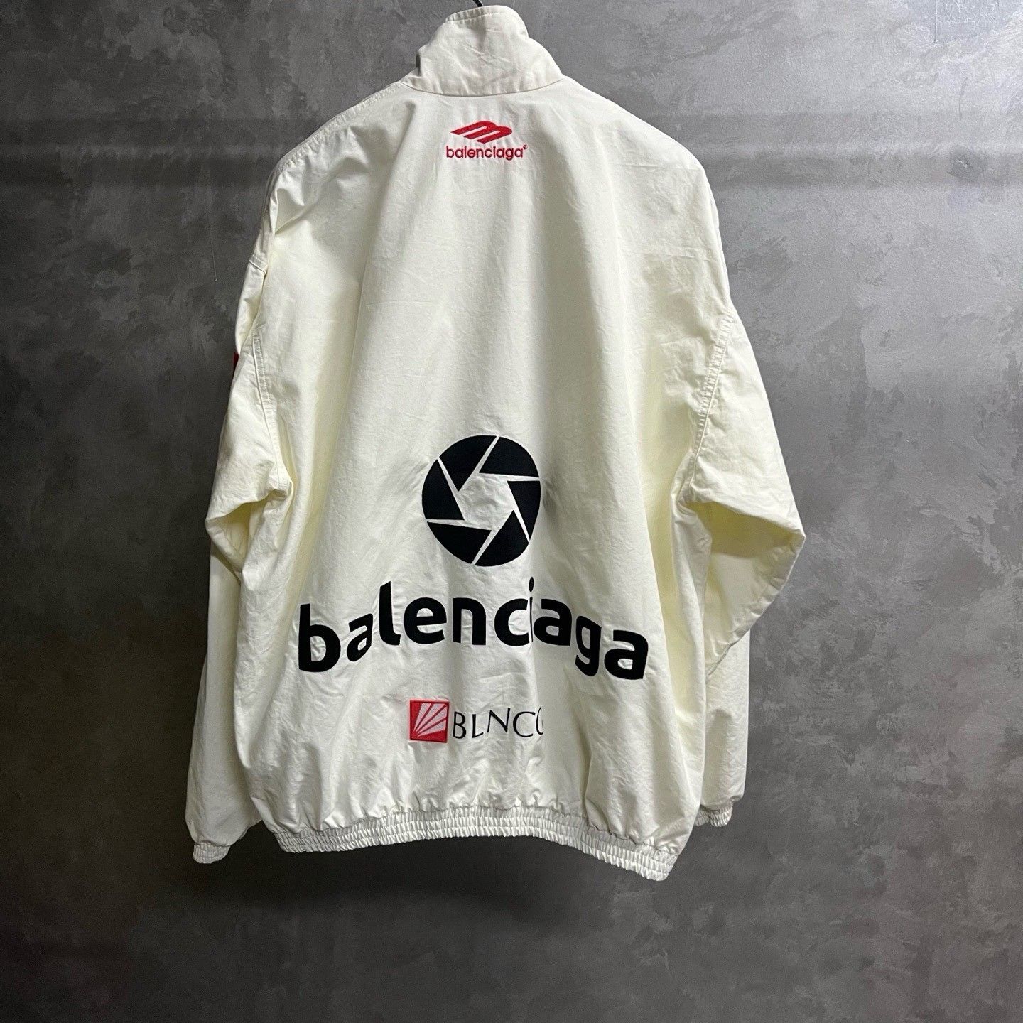Balenciaga Balenciaga Retro Printed White Jacket XS Women Size XS / US 0-2 / IT 36-38 - 2 Thumbnail