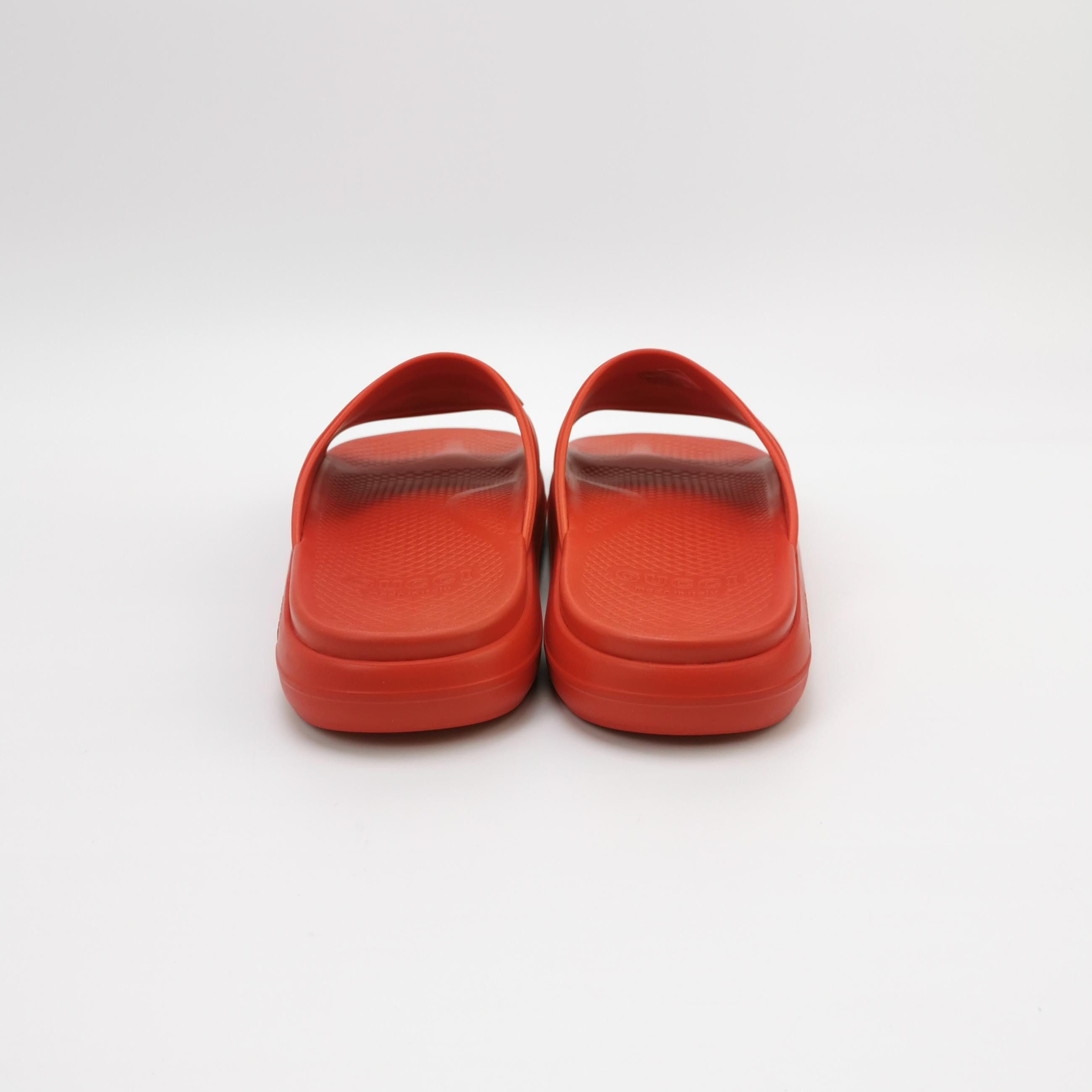 Gucci Gucci Interlocking G Logo Rubber Slides 41 Size US 8 / EU 41 - 5 Thumbnail