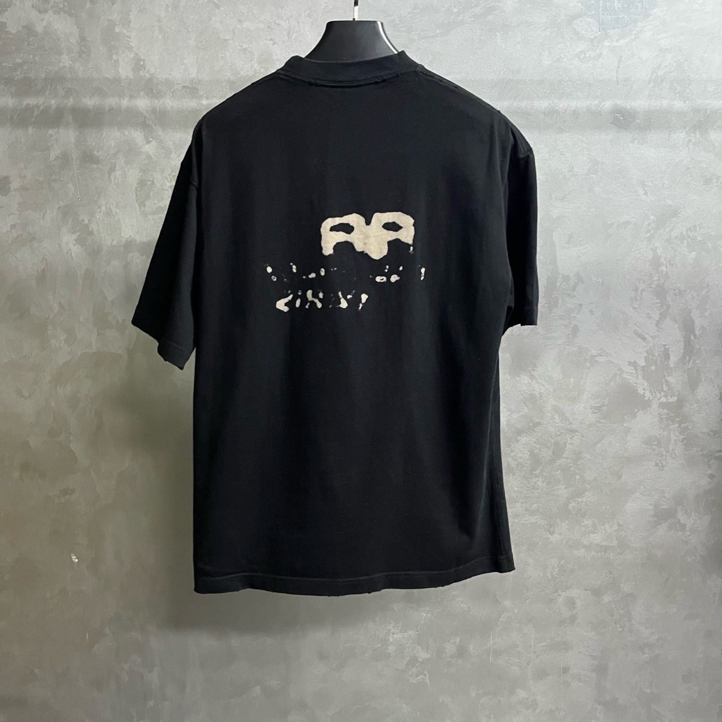Balenciaga Balenciaga Printed Black T-Shirt xs Men Size US XS / EU 42 / 0 - 5 Thumbnail