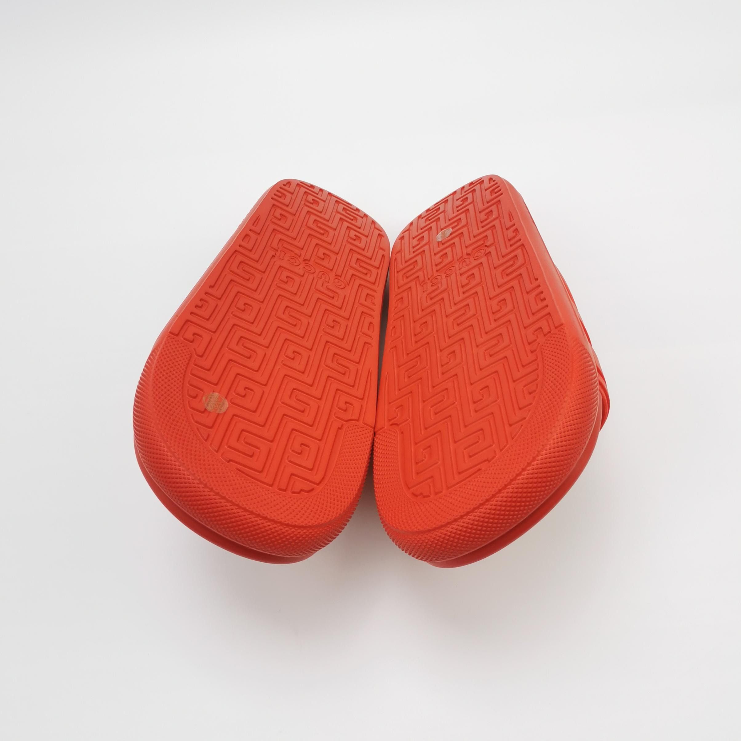 Gucci Gucci Interlocking G Rubber Slides 43 Size US 10 / EU 43 - 6 Thumbnail
