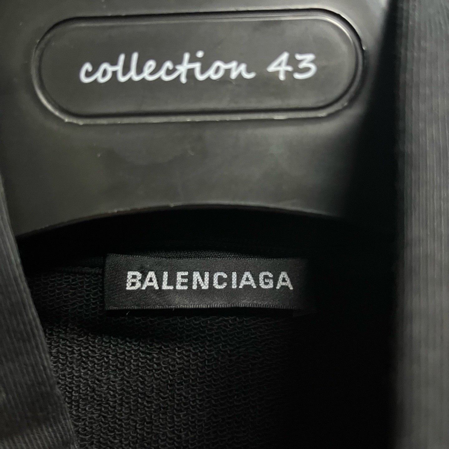 Balenciaga Balenciaga Retro Printed Black Hoodie xs Men Size US XS / EU 42 / 0 - 4 Thumbnail