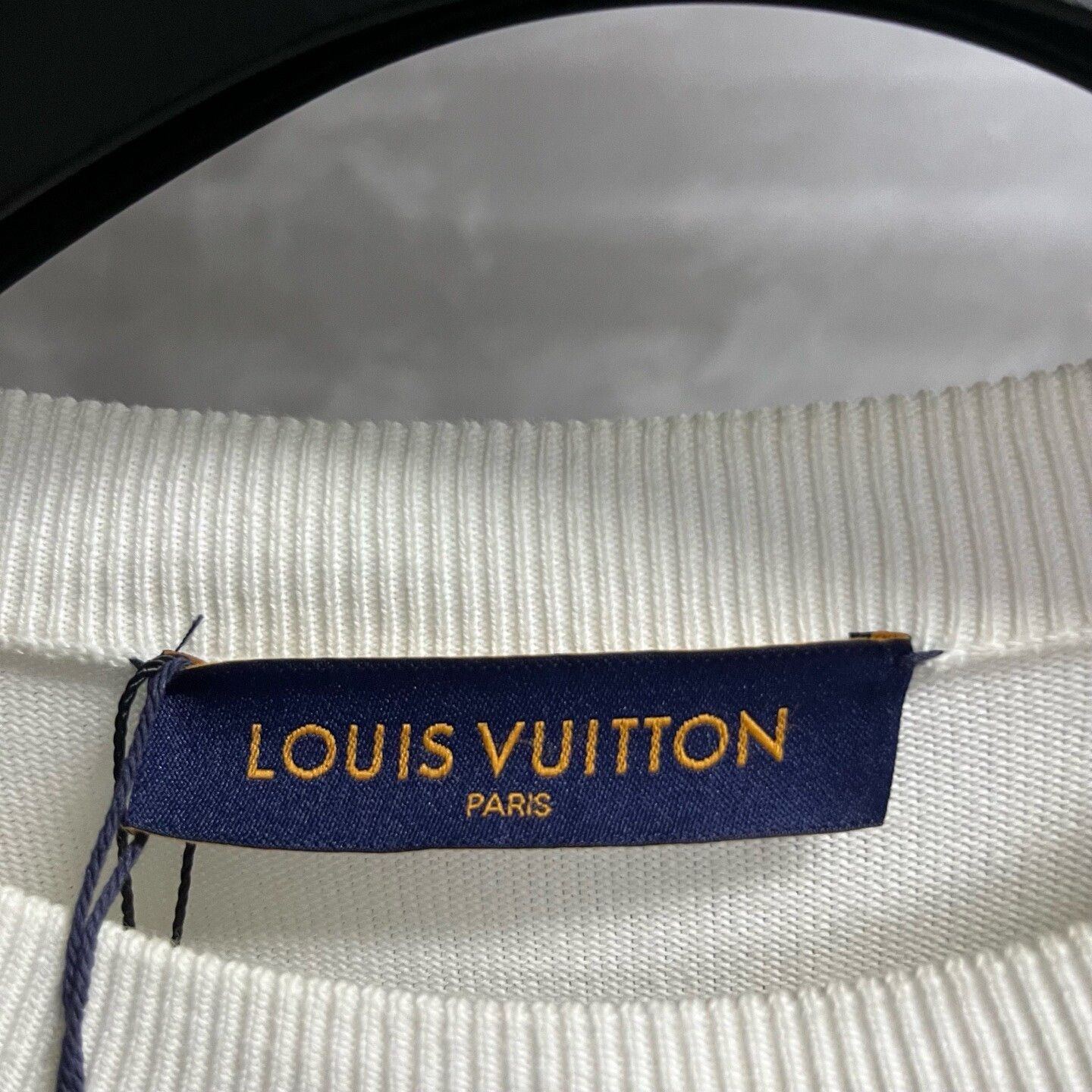 Louis Vuitton Louis Vuitton Printed White T-Shirt xs Men Size US XS / EU 42 / 0 - 2 Thumbnail
