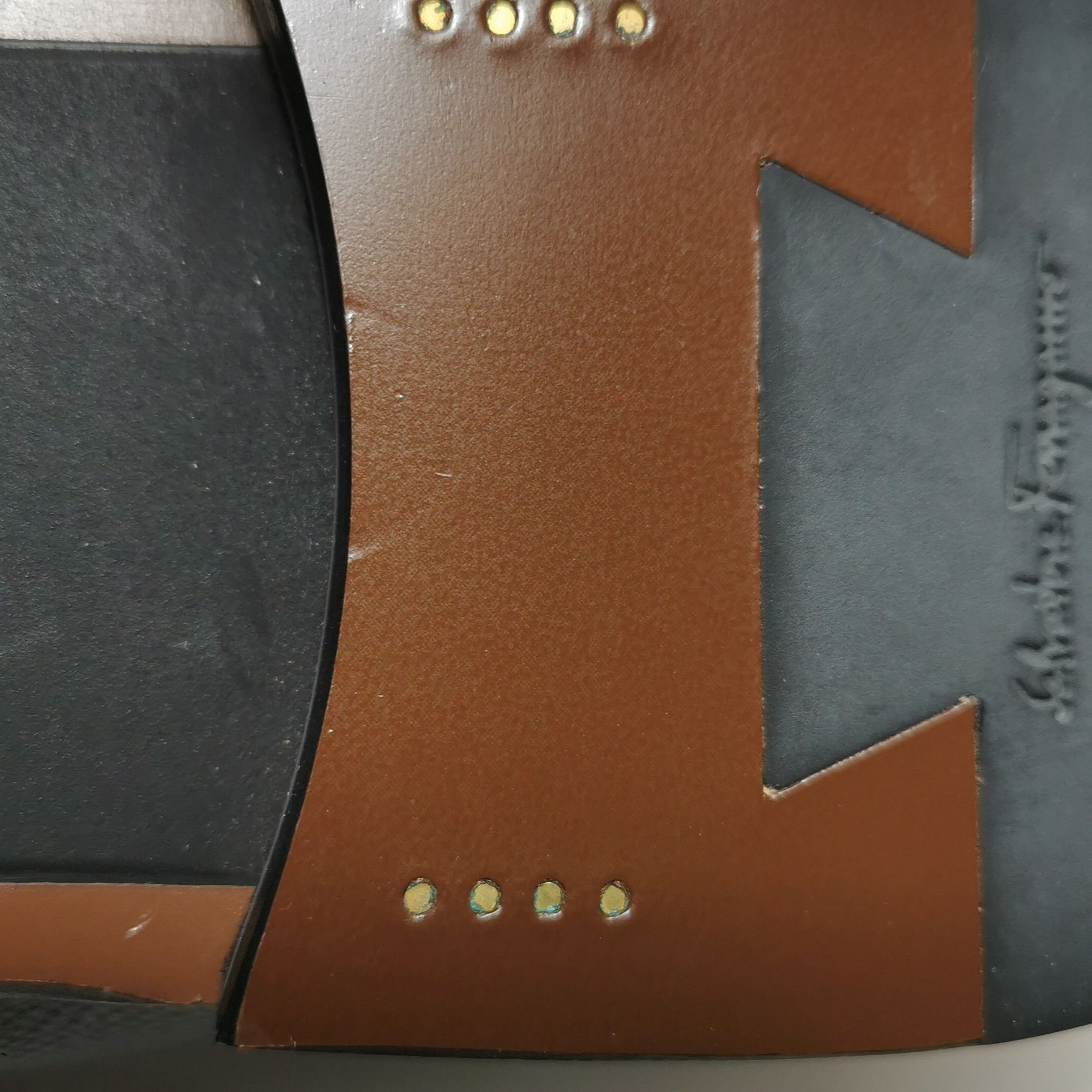 Salvatore Ferragamo Ferragamo Gancini Leather Crown Loafers 41.5 Size US 8 / EU 41 - 11 Thumbnail