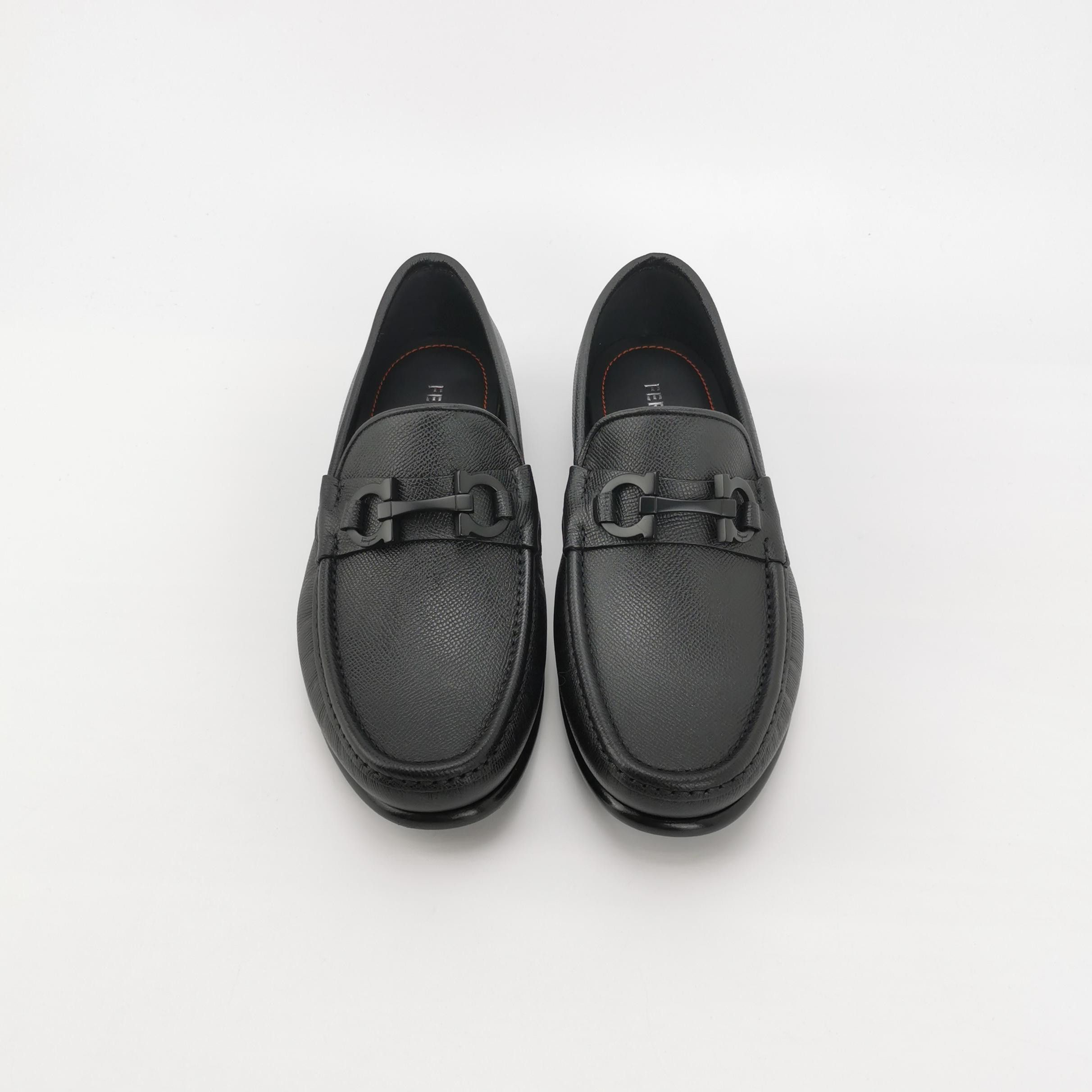 Salvatore Ferragamo Ferragamo Gancini Leather Crown Loafers 41.5 Size US 8 / EU 41 - 4 Thumbnail