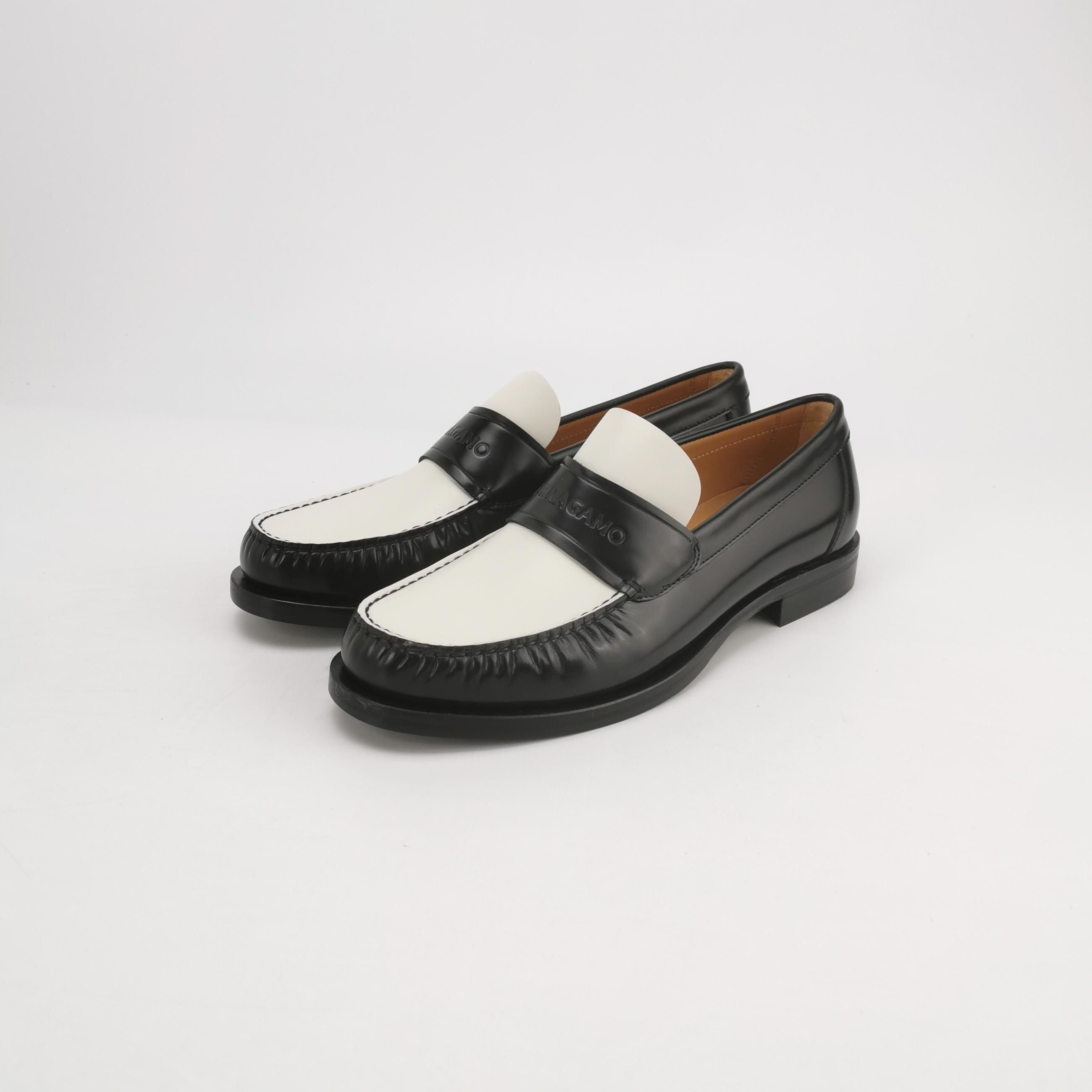 Salvatore Ferragamo Salvatore Ferragamo Bicolor Leather Loafers Size 41.5 Size US 8 / EU 41 - 3 Thumbnail