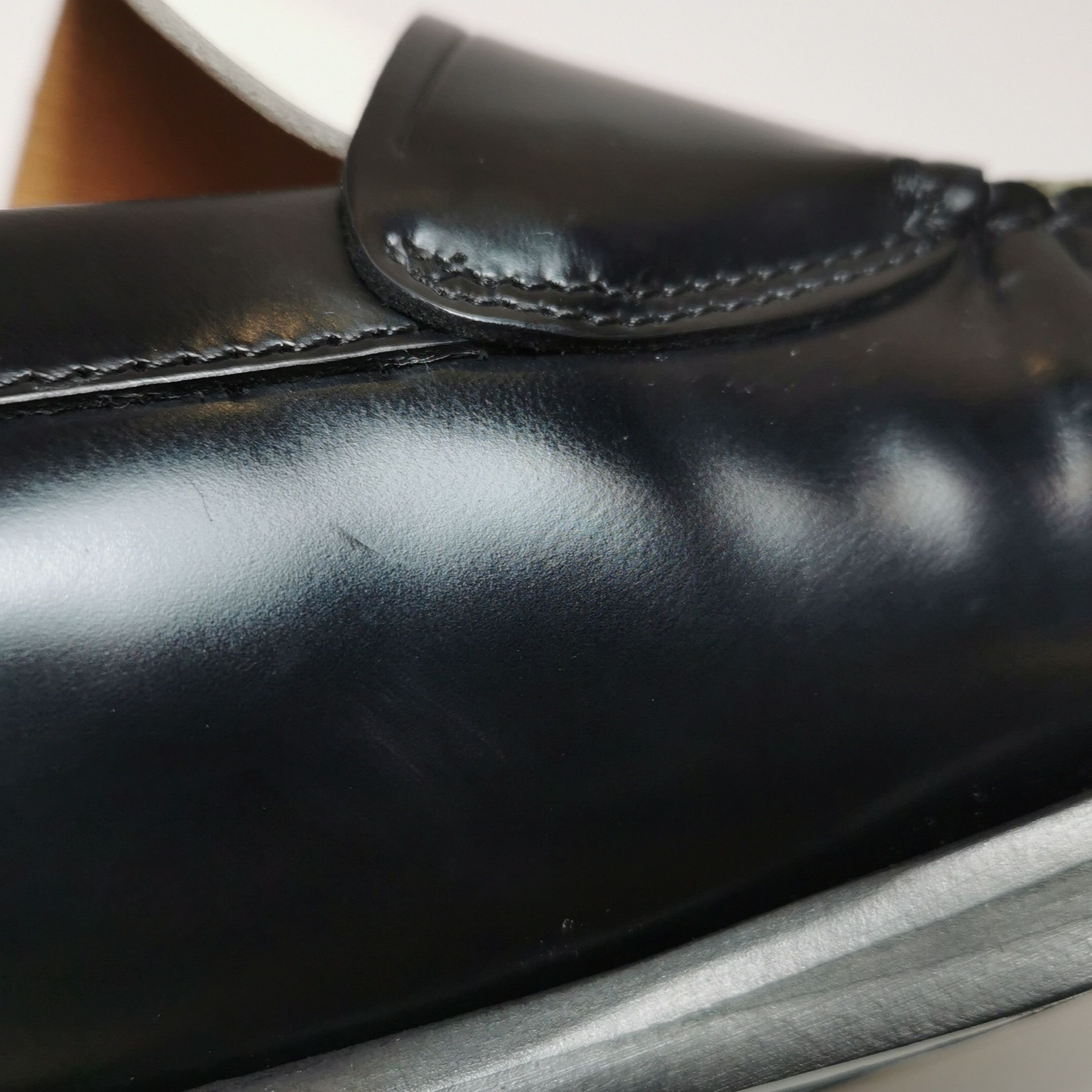 Salvatore Ferragamo Salvatore Ferragamo Two-Tone Leather Loafers Size 7.5 Size US 8 / EU 41 - 9 Thumbnail