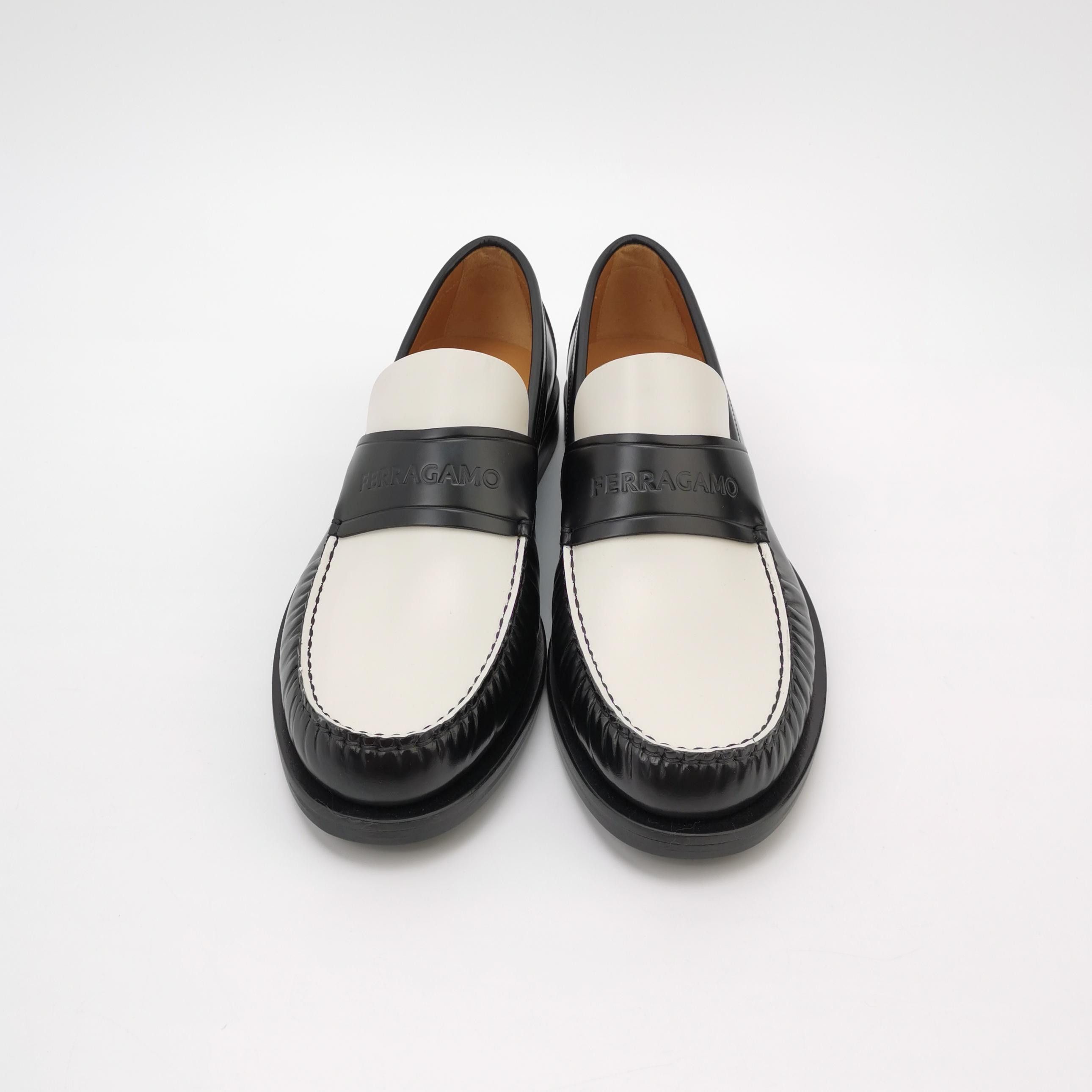 Salvatore Ferragamo Salvatore Ferragamo Two-Tone Leather Loafers Size 7.5 Size US 8 / EU 41 - 4 Thumbnail