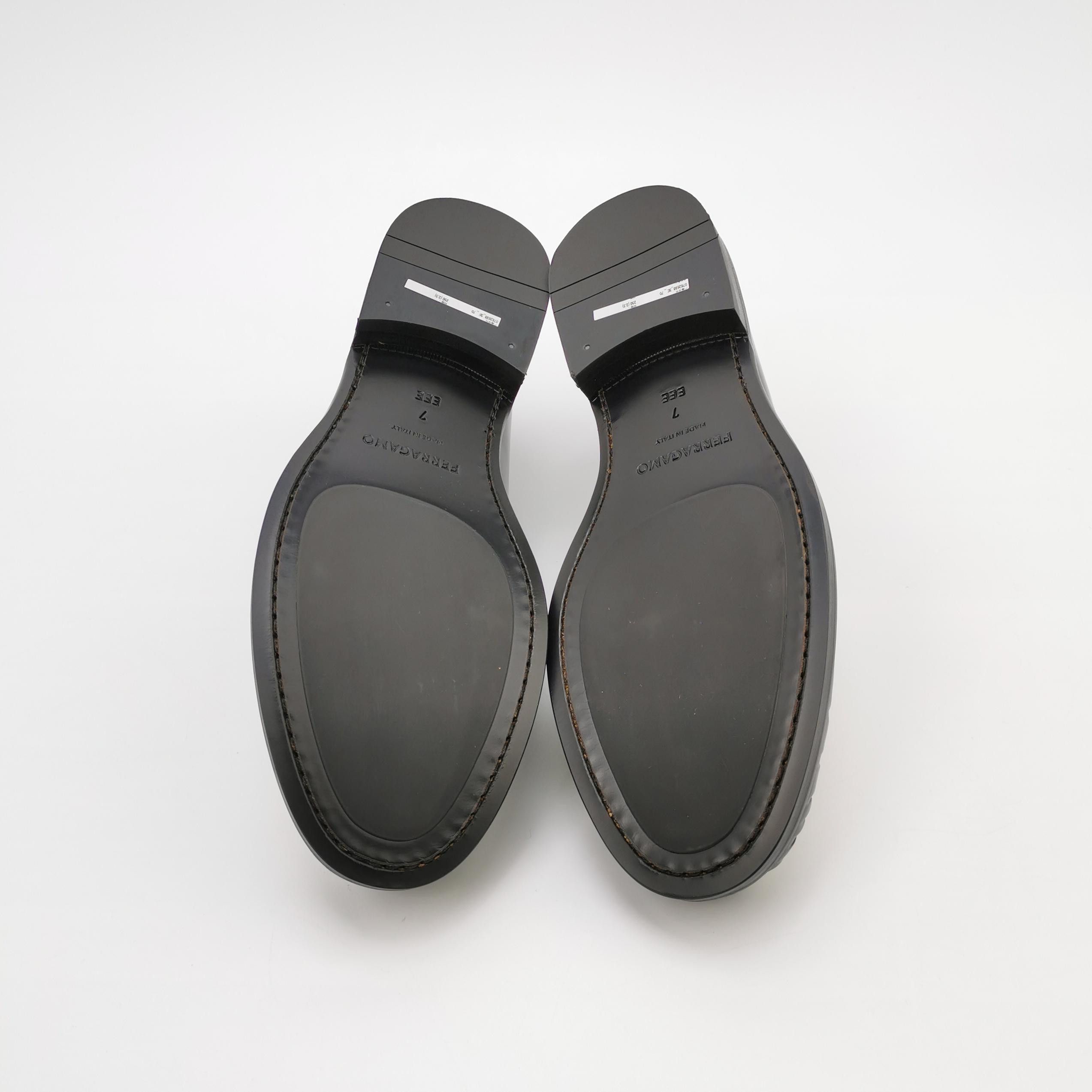 Salvatore Ferragamo Salvatore Ferragamo Bicolor Leather Loafers 7 Size US 8 / EU 41 - 6 Thumbnail