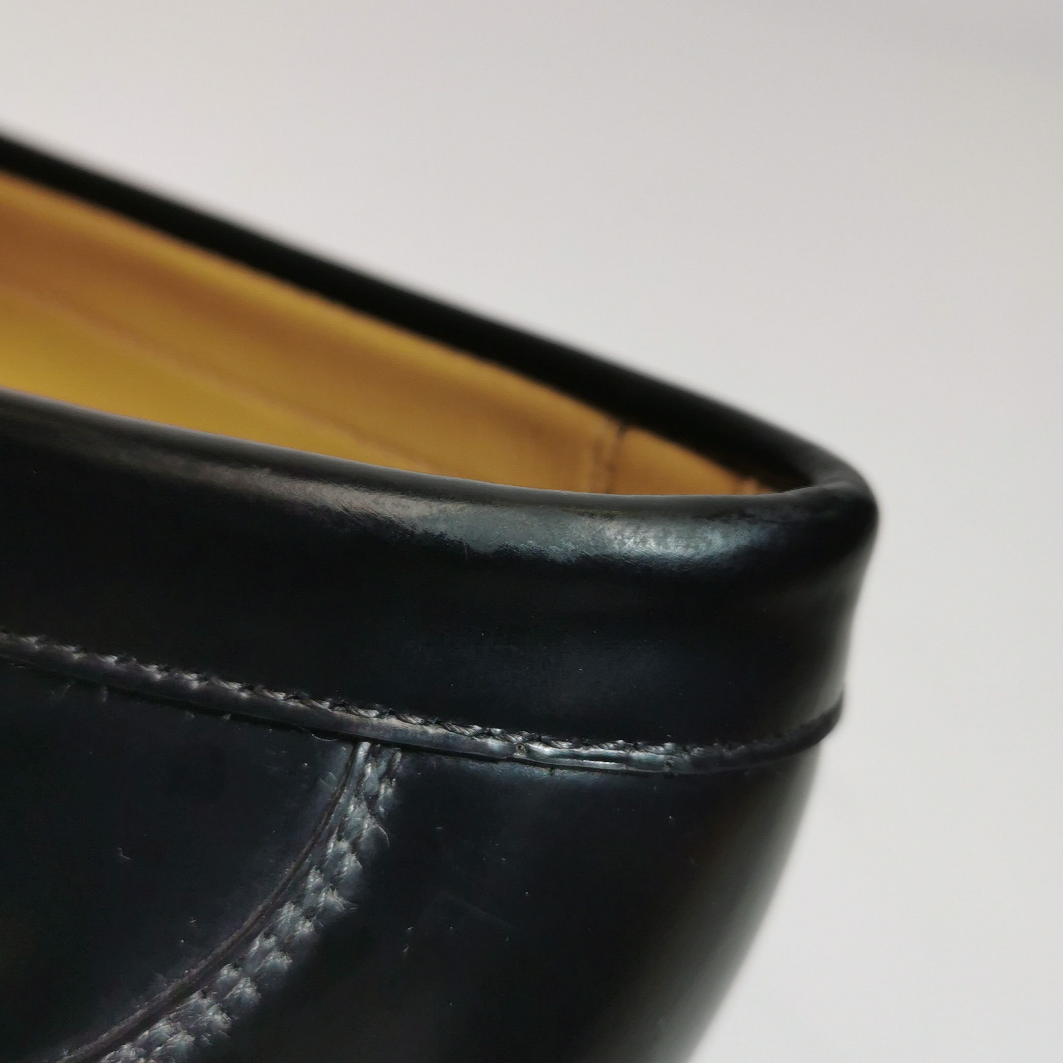 Salvatore Ferragamo Salvatore Ferragamo Bicolor Leather Logo Loafers Size 41 Size US 8 / EU 41 - 10 Thumbnail