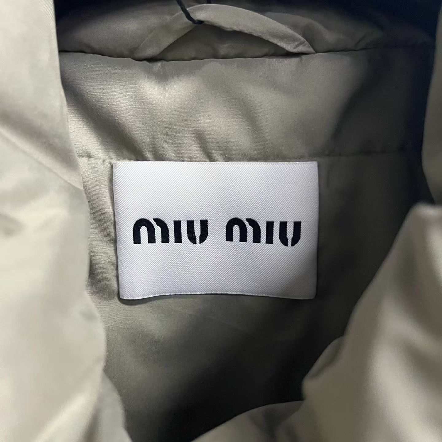 Miu Miu Miu Miu Retro Down Gray Down Jacket XS Women Size XS / US 0-2 / IT 36-38 - 3 Thumbnail