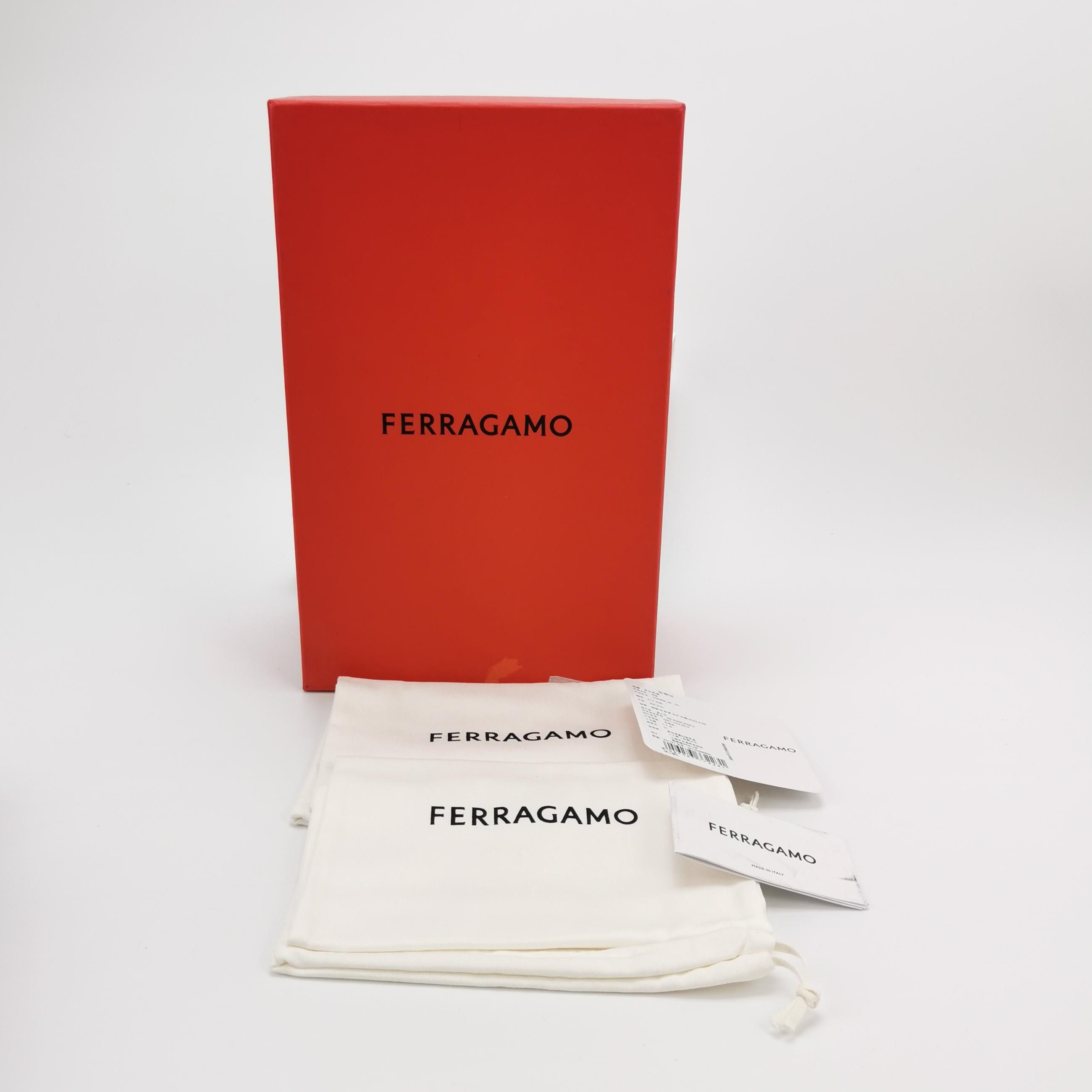 Salvatore Ferragamo Salvatore Ferragamo Bicolor Logo Loafers 39.5 Size US 6 / EU 39 - 7 Thumbnail
