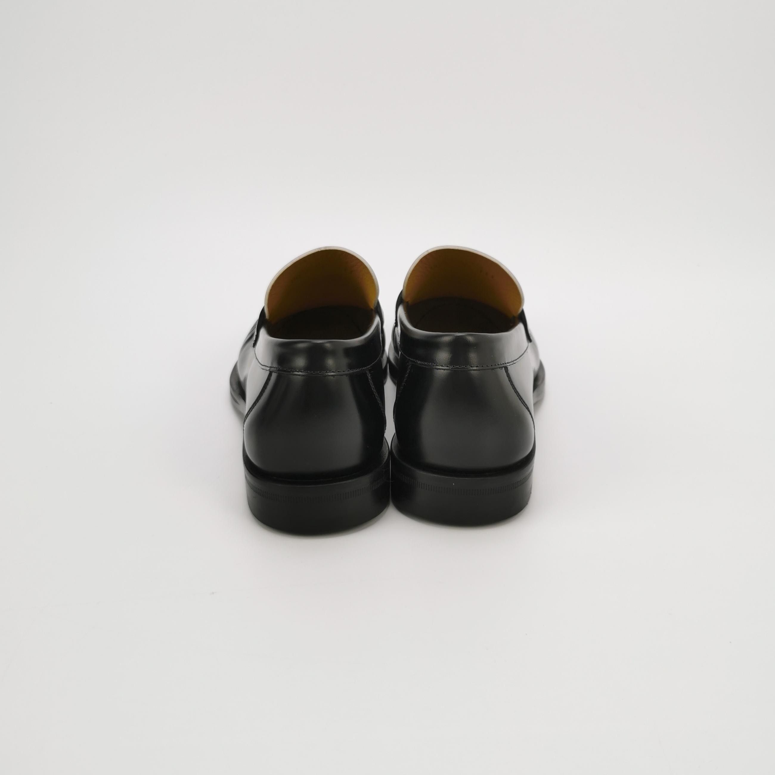 Salvatore Ferragamo Salvatore Ferragamo Bicolor Leather Loafers Size 7 Size US 8 / EU 41 - 5 Thumbnail