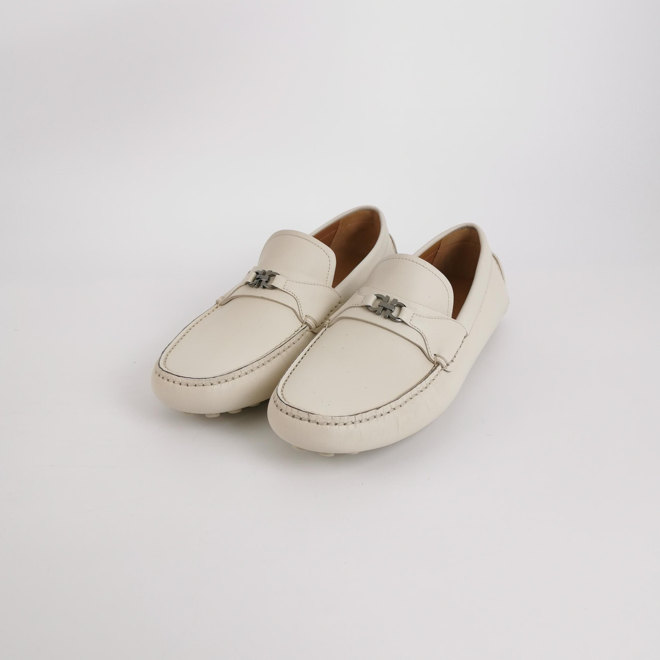 Salvatore Ferragamo Salvatore Ferragamo Gancini Leather Driving Flats 39.5 Size US 9.5 / IT 39.5 - 3 Thumbnail