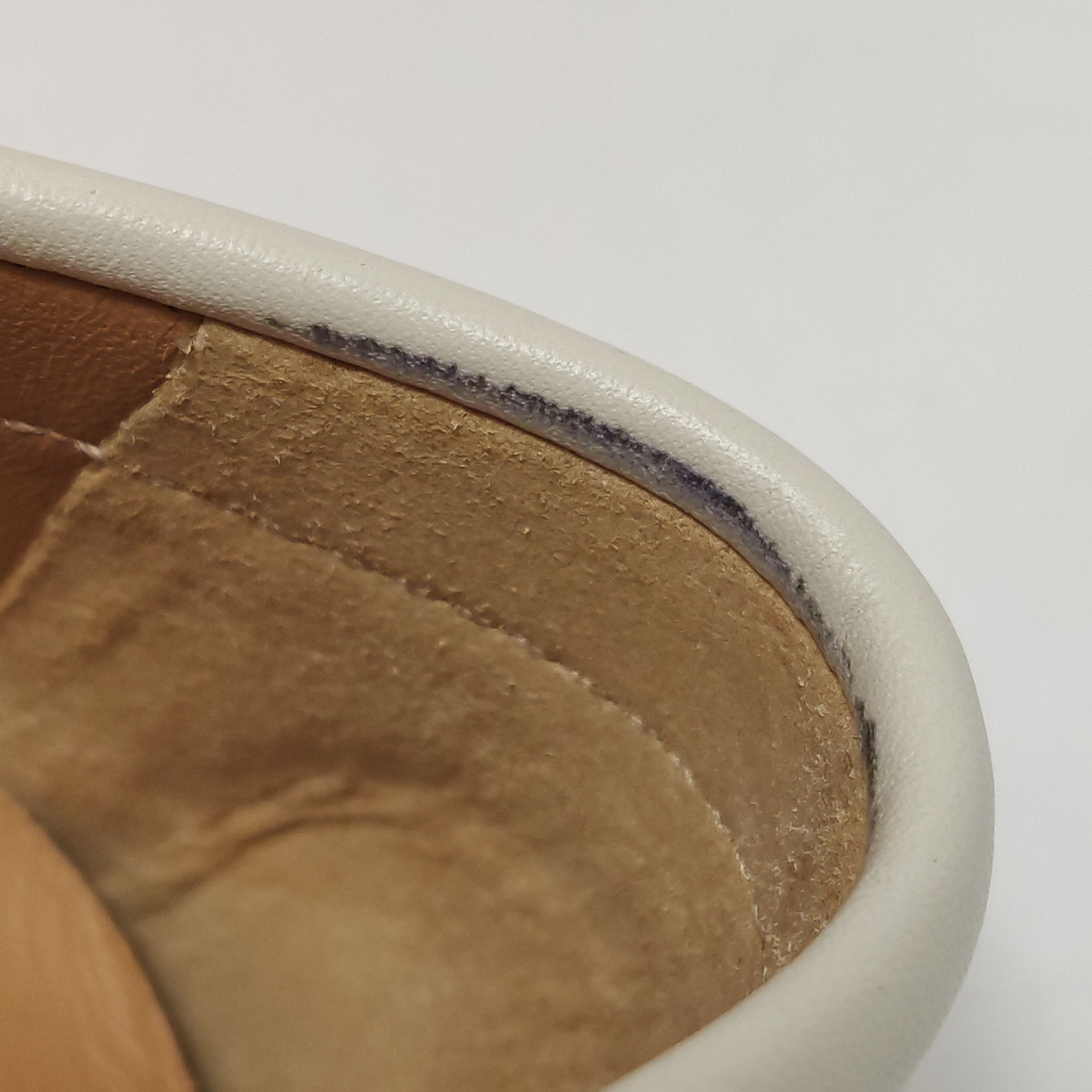 Salvatore Ferragamo Salvatore Ferragamo Gancini Leather Drivers 40.5 Size US 7 / EU 40 - 10 Thumbnail