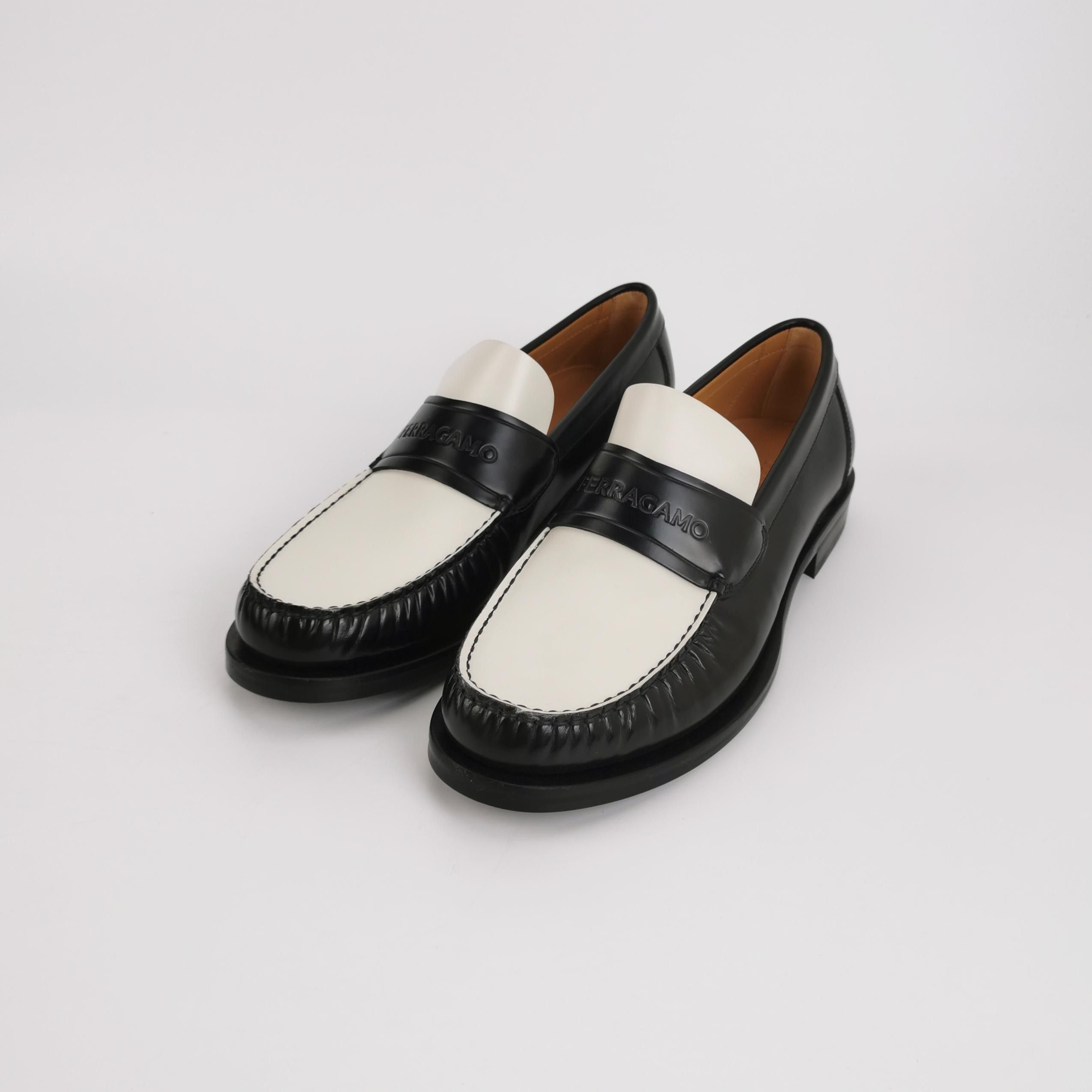 Salvatore Ferragamo Salvatore Ferragamo Bi-color Logo Loafers 7.5 Size US 8 / EU 41 - 3 Thumbnail