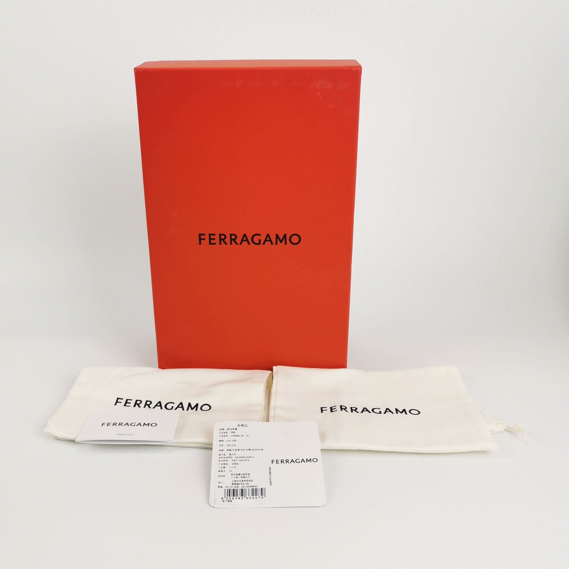 Salvatore Ferragamo Salvatore Ferragamo Bi-color Logo Loafers 7.5 Size US 8 / EU 41 - 7 Thumbnail