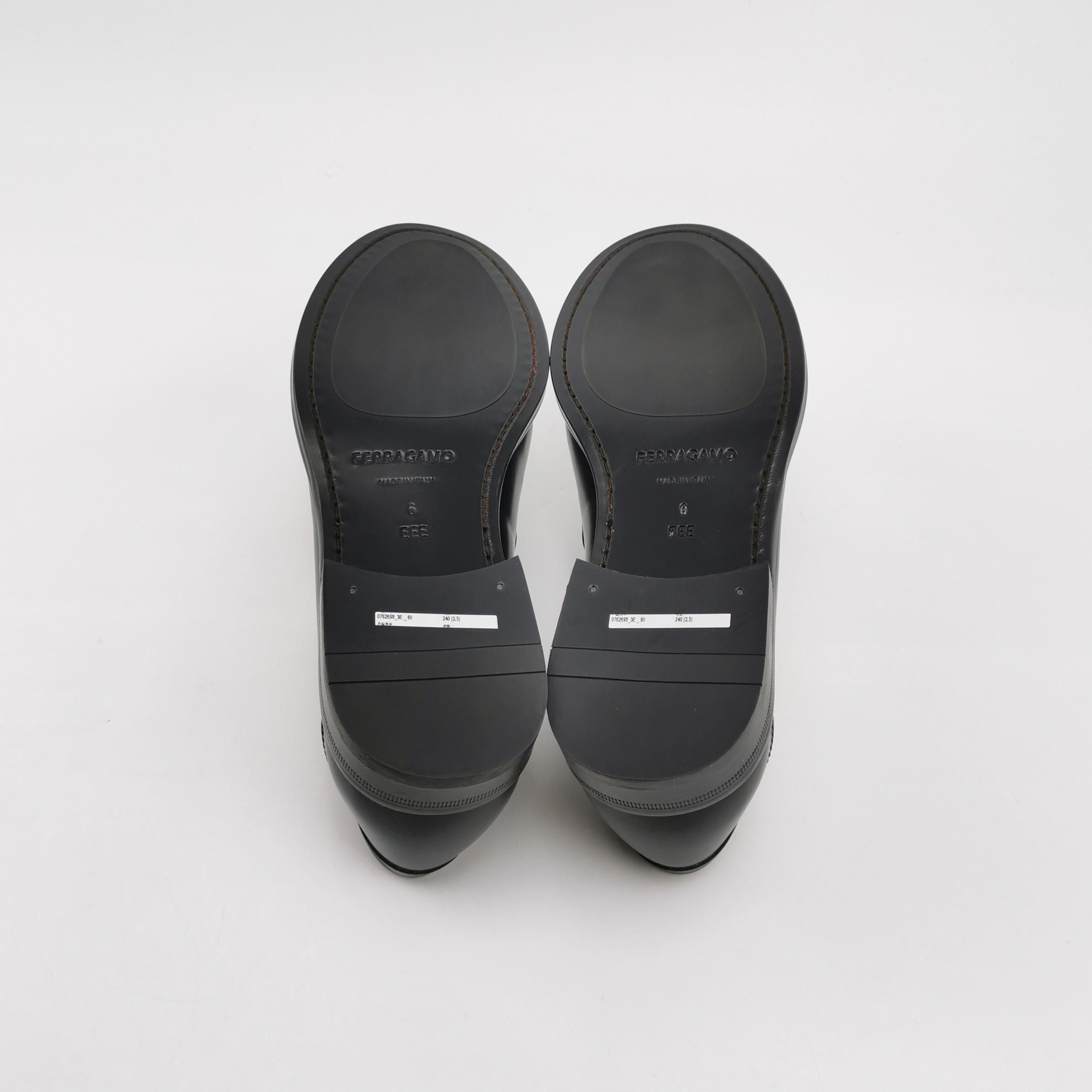 Salvatore Ferragamo Salvatore Ferragamo Bi-Color Leather Loafers Size 6 Size US 7 / EU 40 - 6 Thumbnail