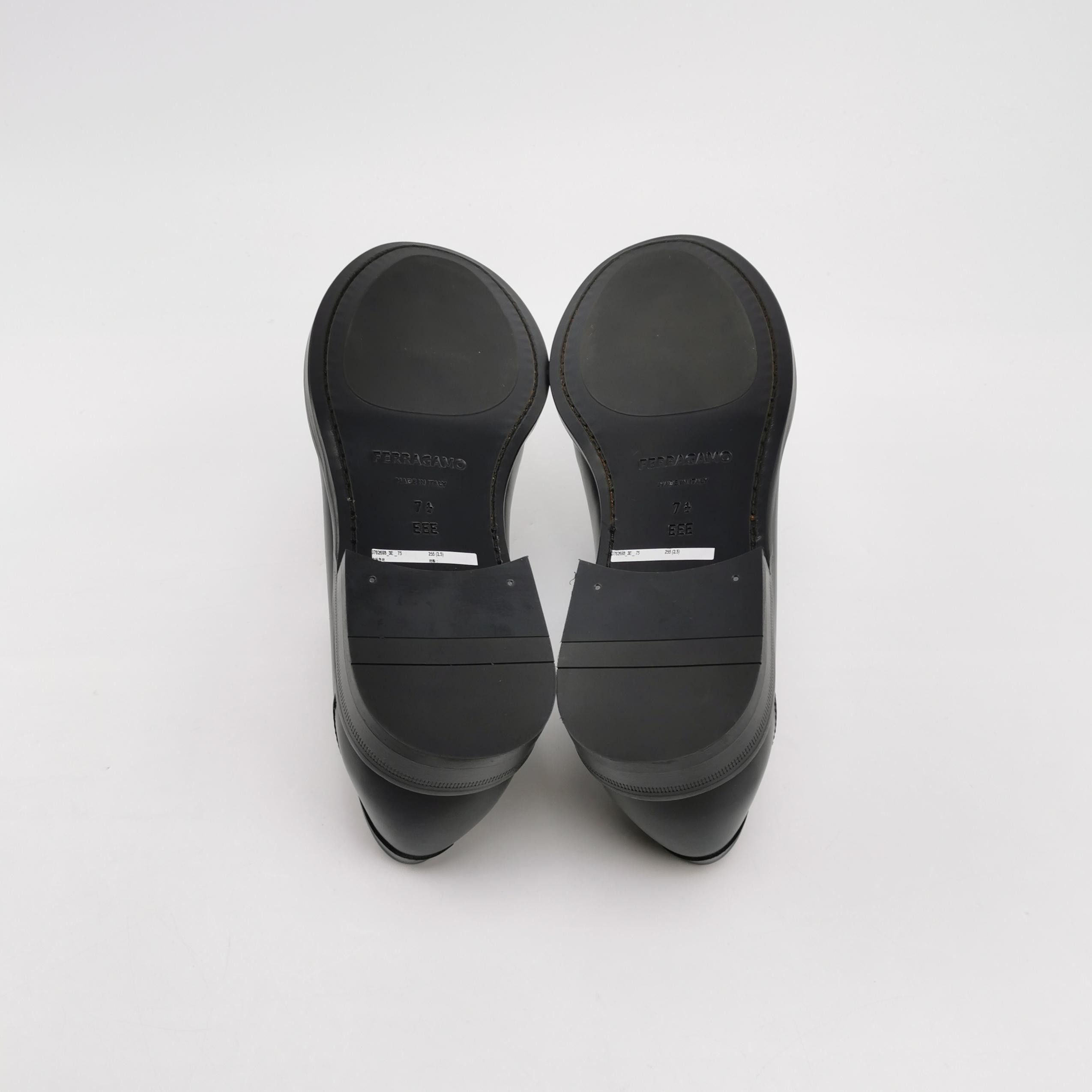Salvatore Ferragamo Salvatore Ferragamo Bi-Color Leather Loafers Size 7.5 Size US 8 / EU 41 - 6 Thumbnail