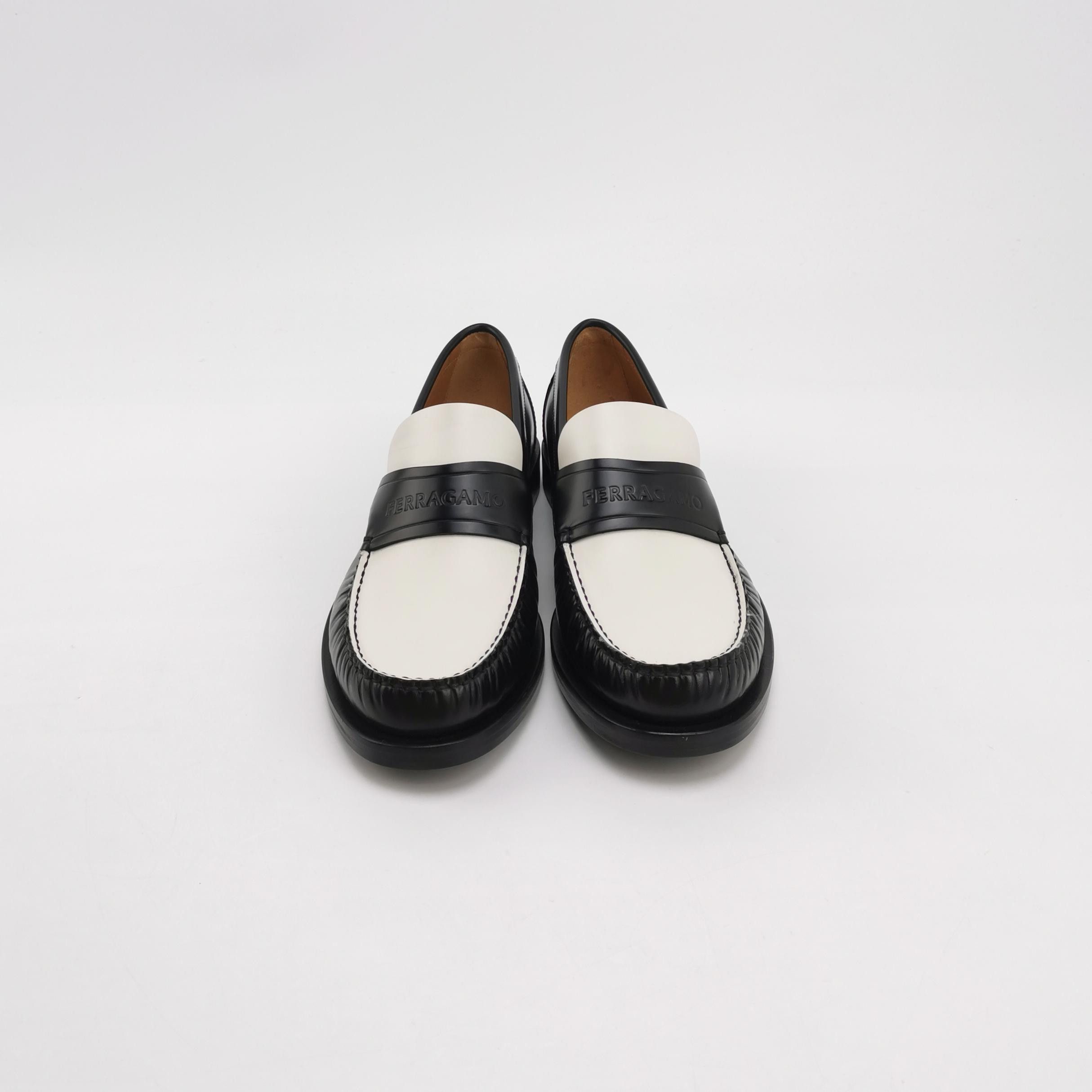 Salvatore Ferragamo Salvatore Ferragamo Bi-Color Leather Loafers US 7.5 Size US 7 / EU 40 - 4 Thumbnail