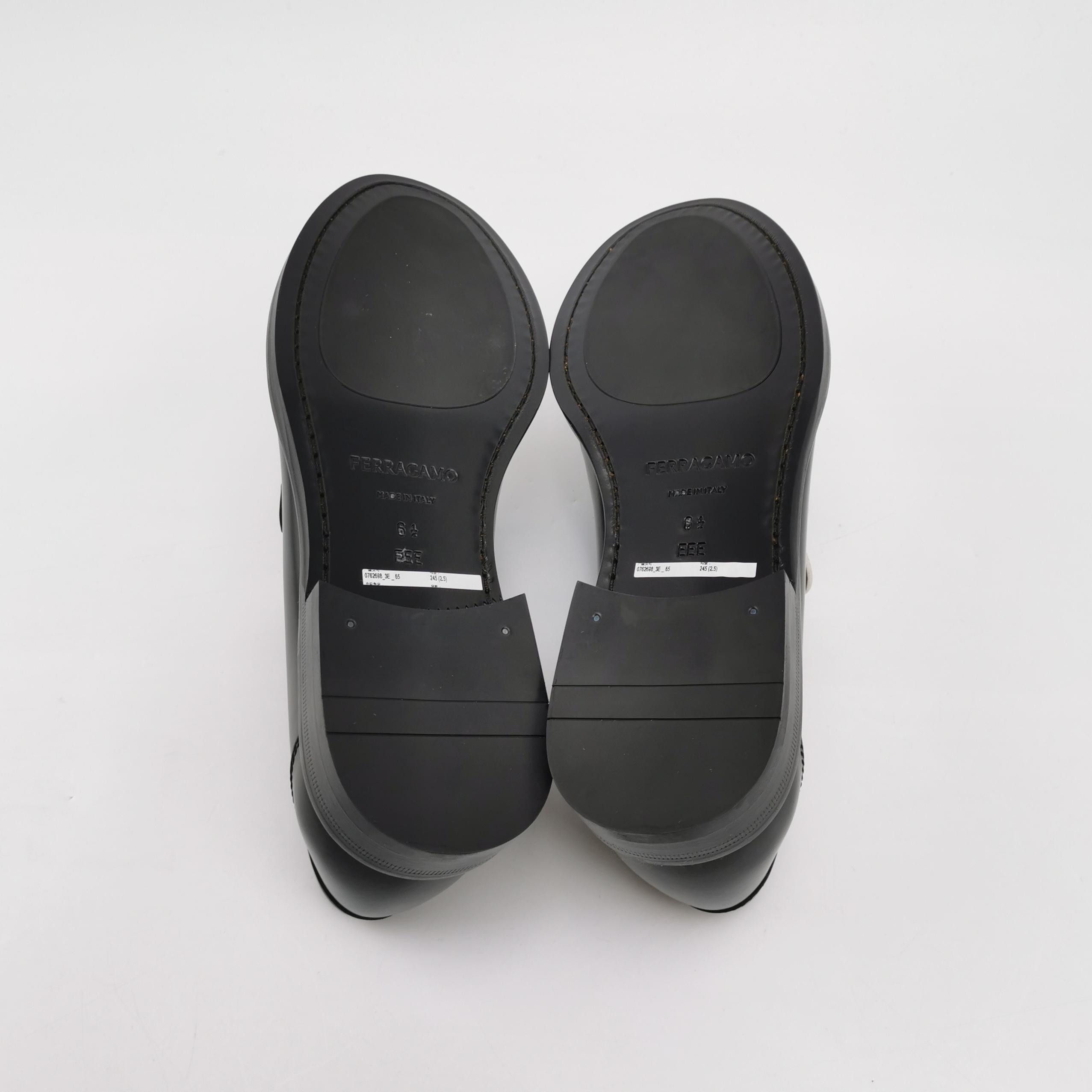 Salvatore Ferragamo Salvatore Ferragamo Bi-Color Leather Loafers US 7.5 Size US 7 / EU 40 - 6 Thumbnail