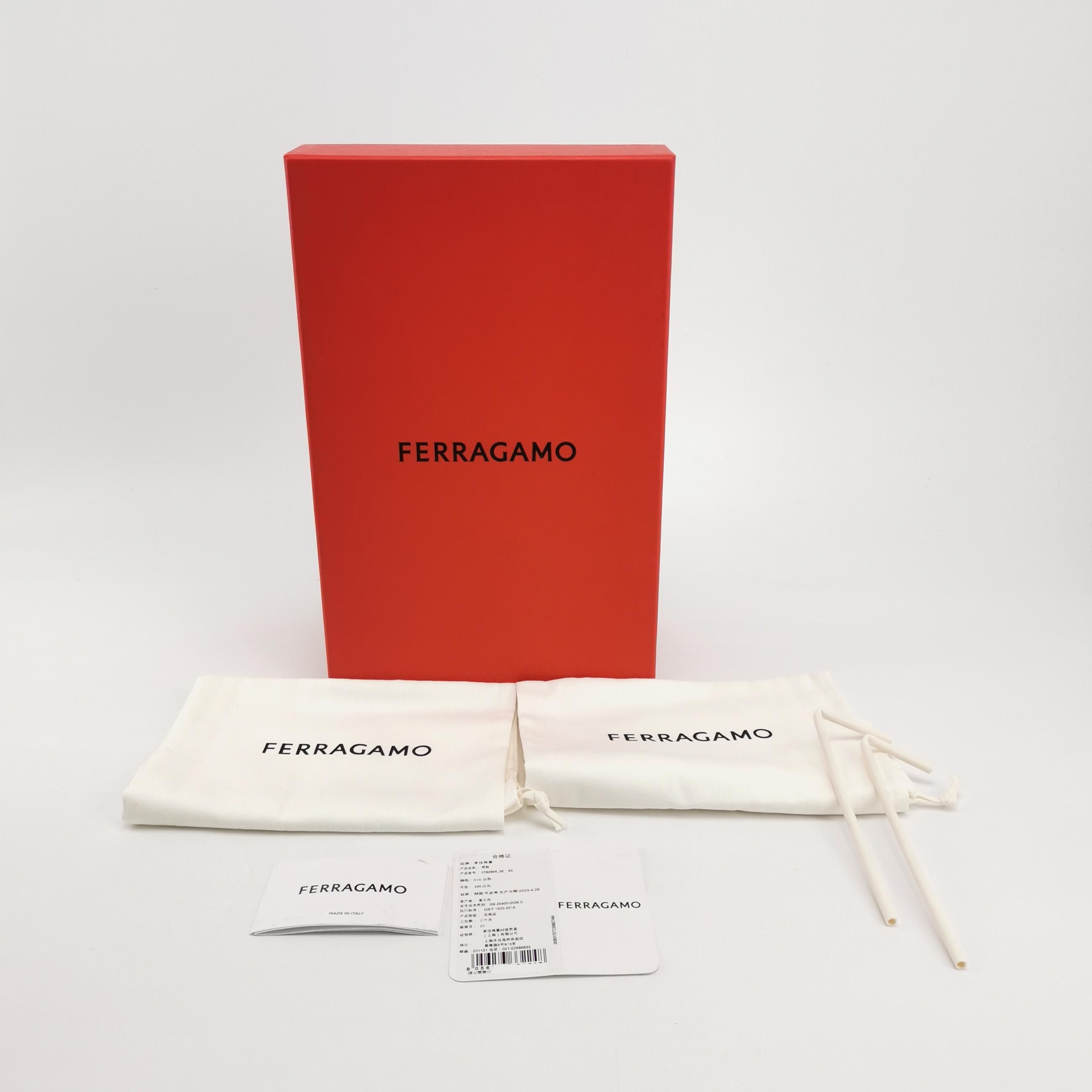 Salvatore Ferragamo Salvatore Ferragamo Two-Tone Logo Loafers Size 7 Size US 7 / EU 40 - 7 Thumbnail