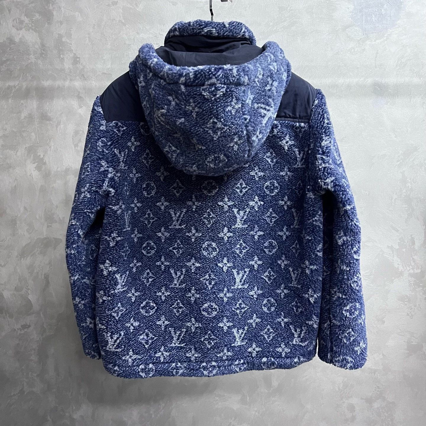 Louis Vuitton Louis Vuitton Heavy Coat xs Men Size US XS / EU 42 / 0 - 2 Thumbnail