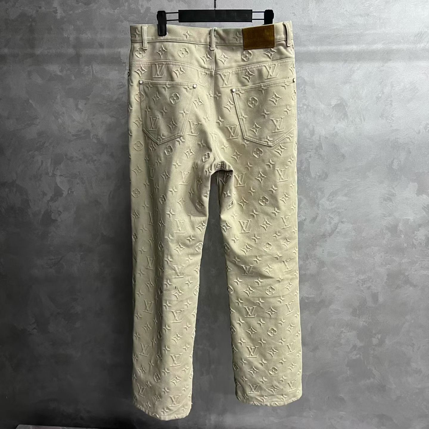 Louis Vuitton Louis Vuitton Casual Beige Casual Pants 28 Men Size US 28 / EU 44 - 2 Thumbnail