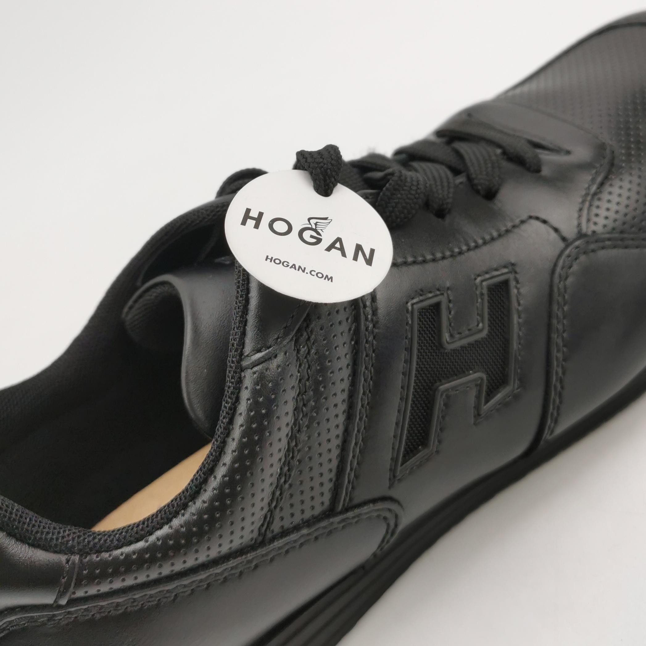 Hogan Hogan Black Leather Low-Top Sneakers EU 41 Size US 8 / EU 41 - 7 Thumbnail