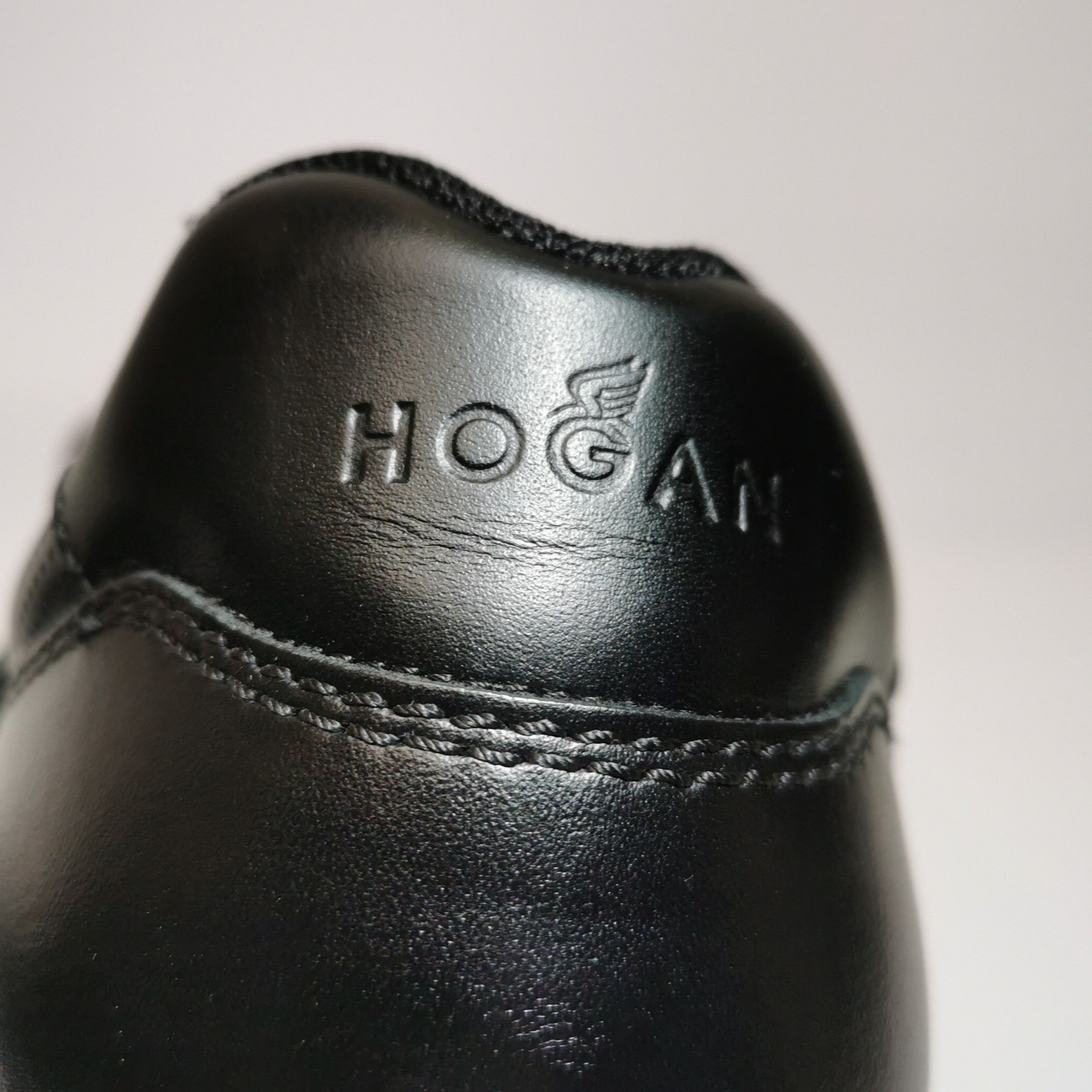 Hogan Hogan Black Leather Low-Top Sneakers EU 41 Size US 8 / EU 41 - 10 Thumbnail