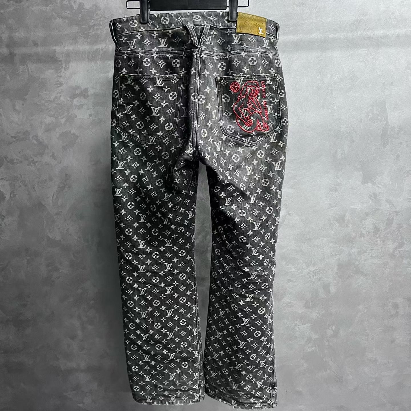 Louis Vuitton Louis Vuitton Retro Oversized Denim Jeans 28 Men Size US 28 / EU 44 - 2 Thumbnail