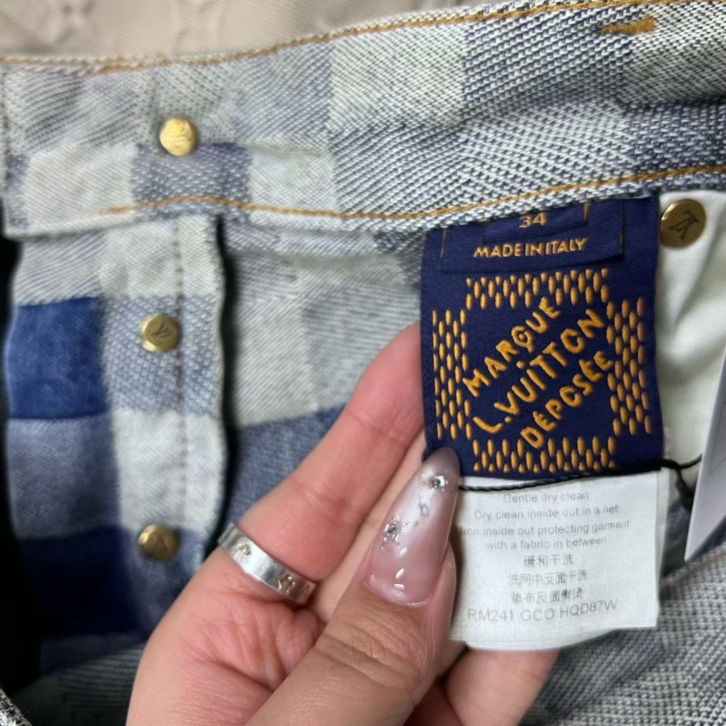 Louis Vuitton Louis Vuitton Plaid Oversized Blue Denim Jeans 28 Men Size US 28 / EU 44 - 5 Thumbnail