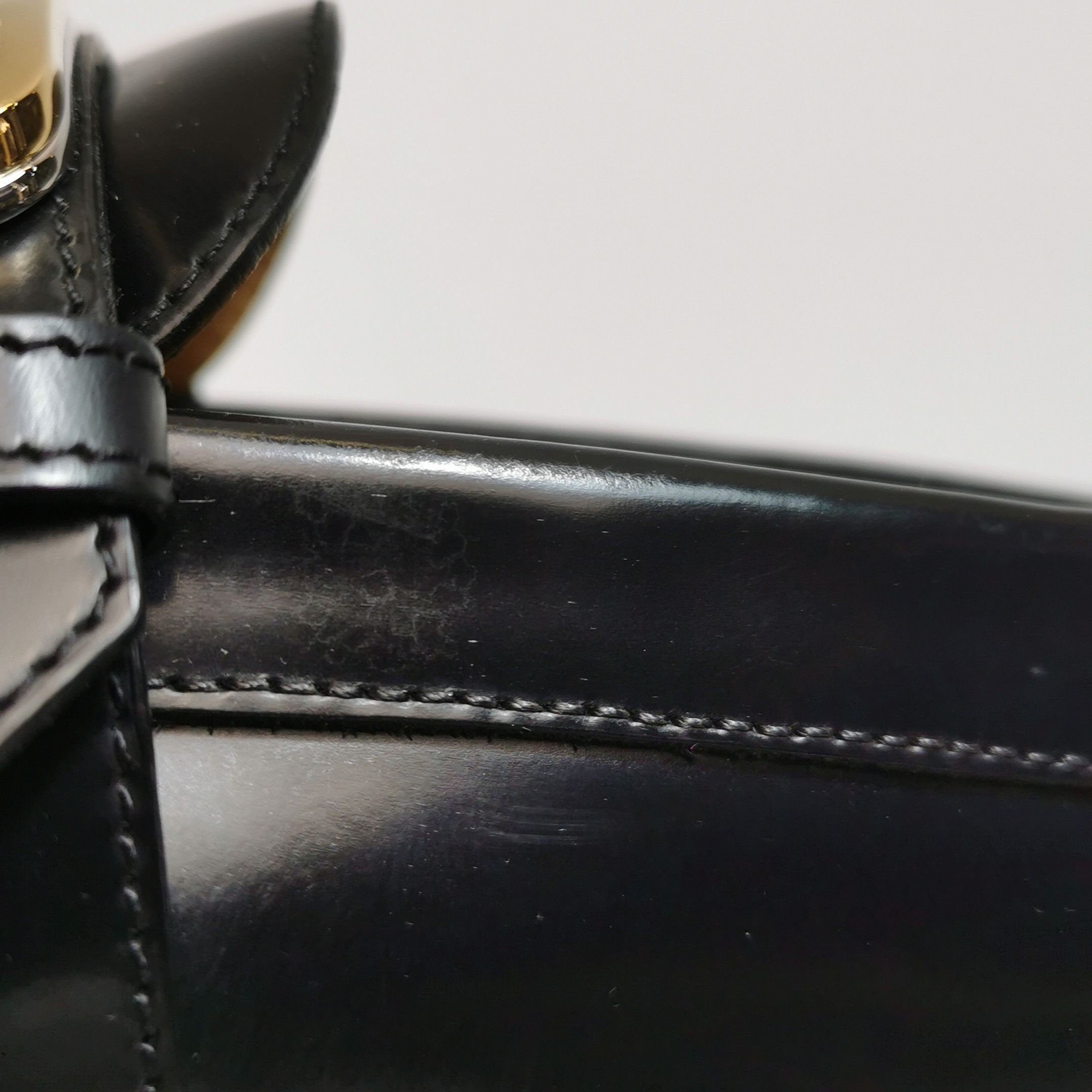 Gucci Gucci Interlocking G Leather Loafers Size 38.5 Size US 5.5 / EU 38 - 8 Thumbnail
