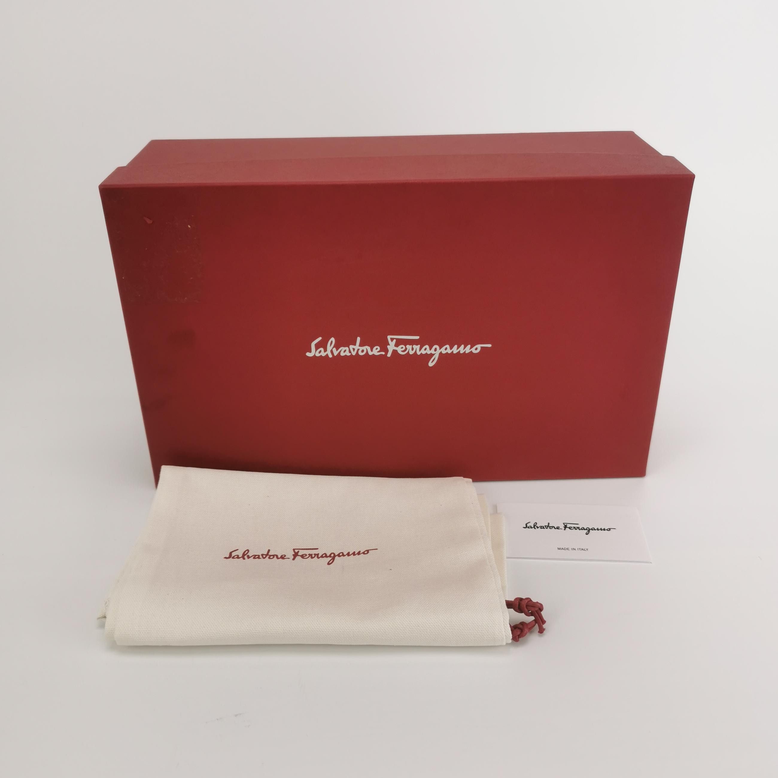 Salvatore Ferragamo Salvatore Ferragamo Black Leather Gancini Loafers US 6 Size US 7 / EU 40 - 7 Thumbnail